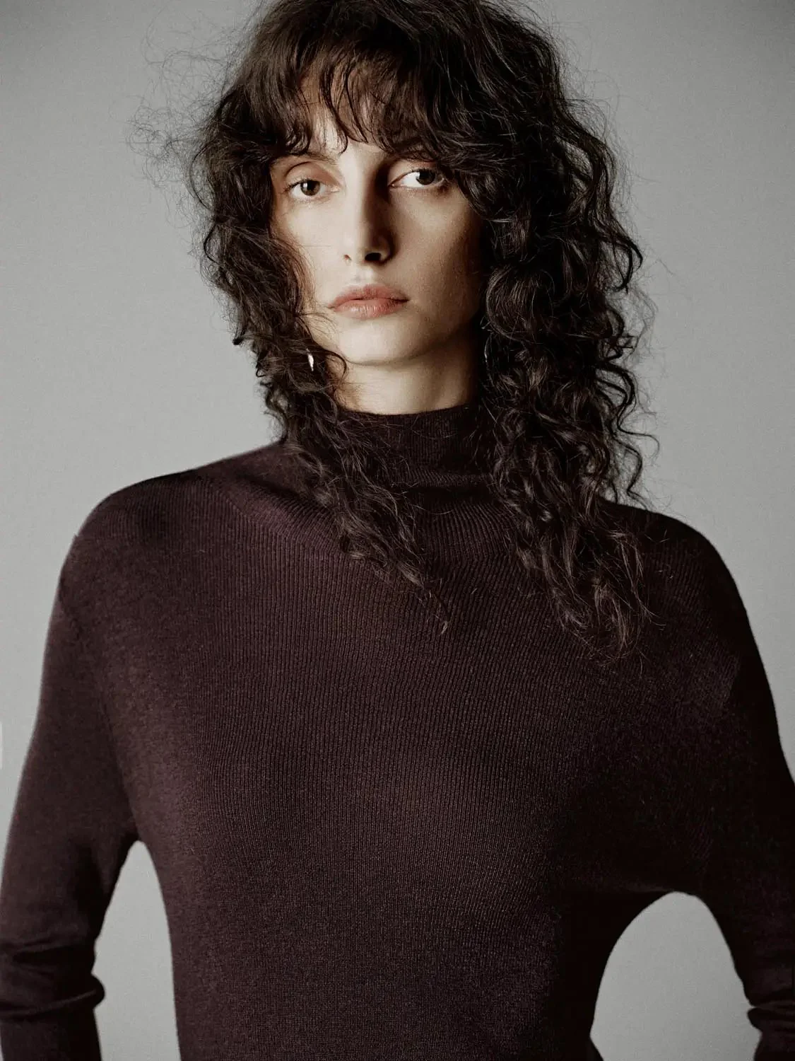10024-high-neck-knitted-t-shirts-11.webp High Neck Knitted T-Shirts