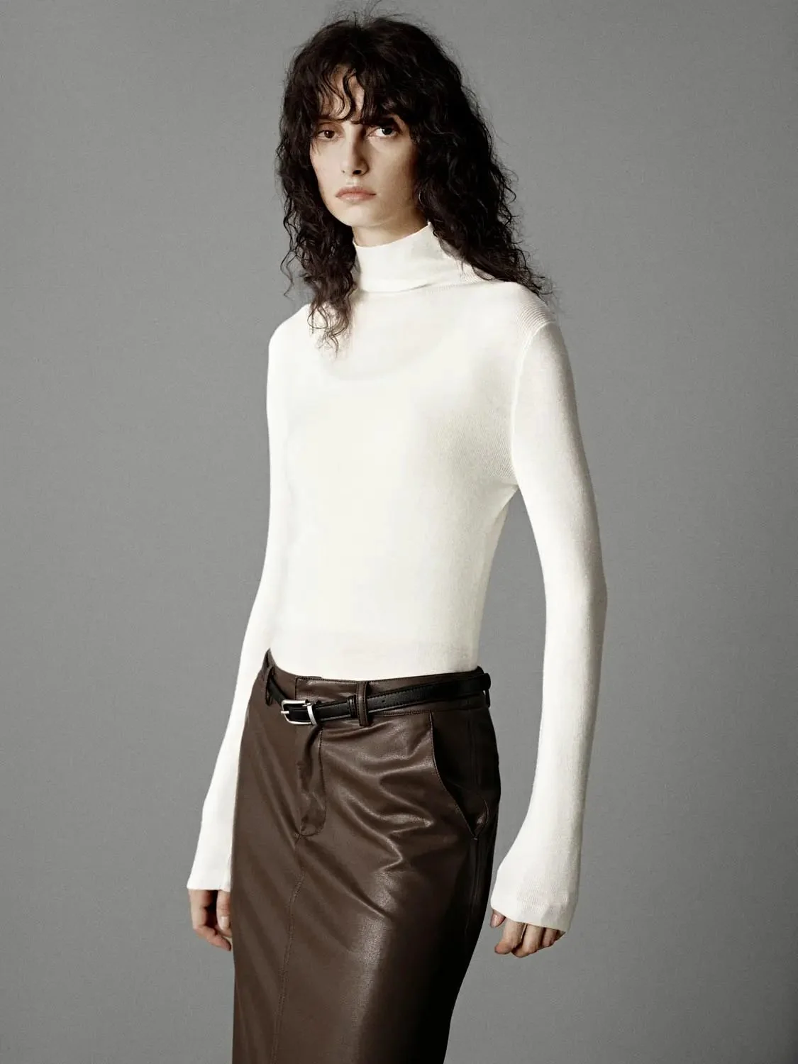 10024-high-neck-knitted-t-shirts-18.webp High Neck Knitted T-Shirts