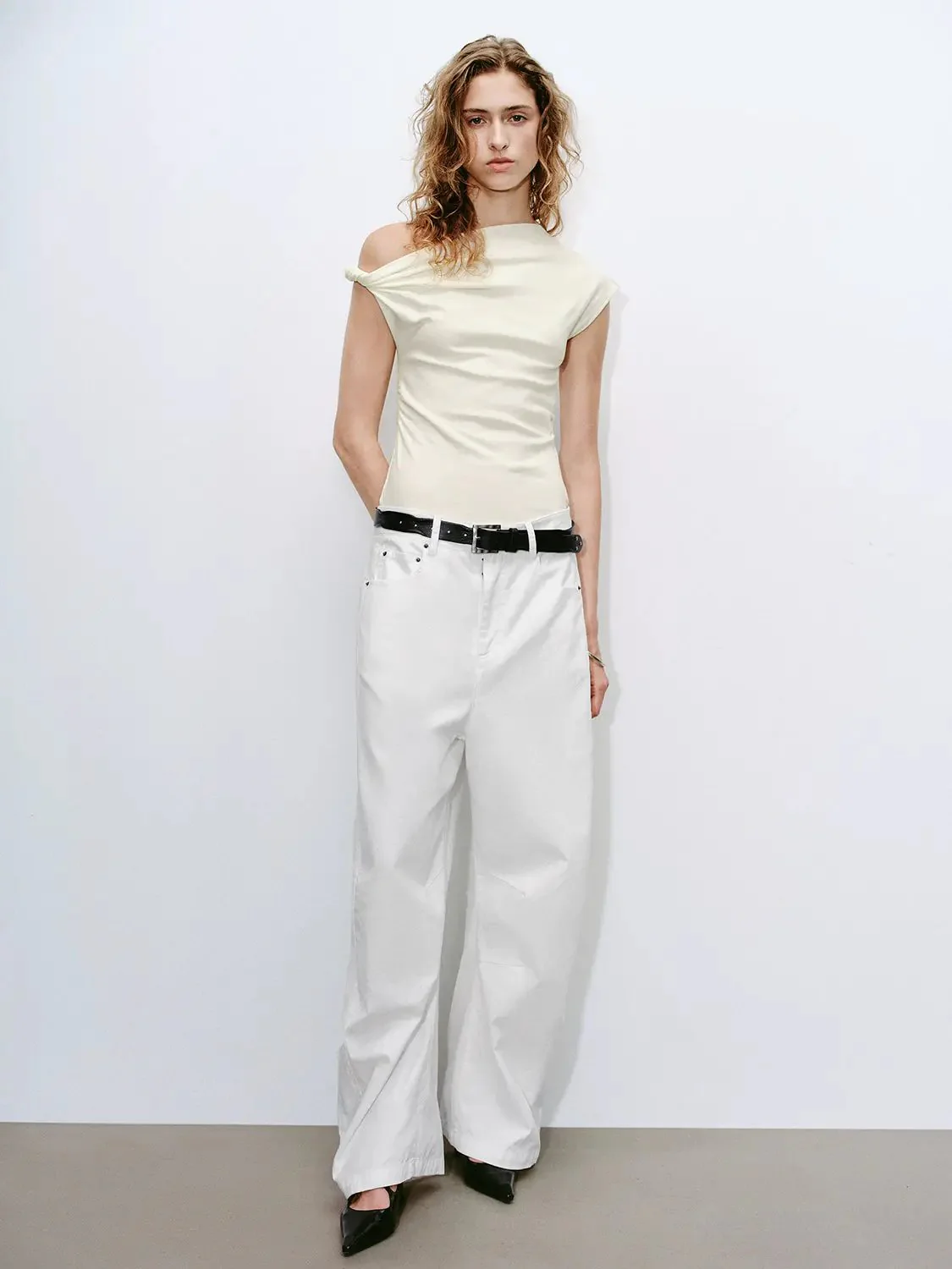1008-cotton-one-shoulder-fitted-skinny-t-shirt-5.webp Cotton One-Shoulder Fitted Skinny T-Shirt