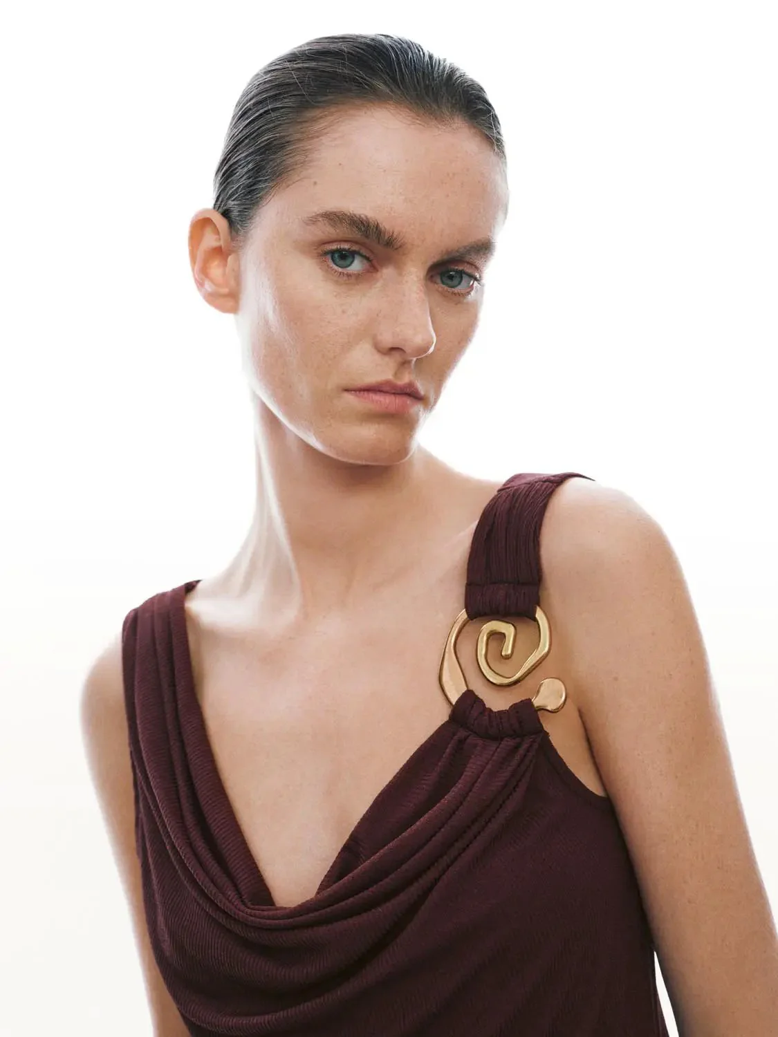 Cowl Neck Ruched Sleeveless Stretch T Shirt