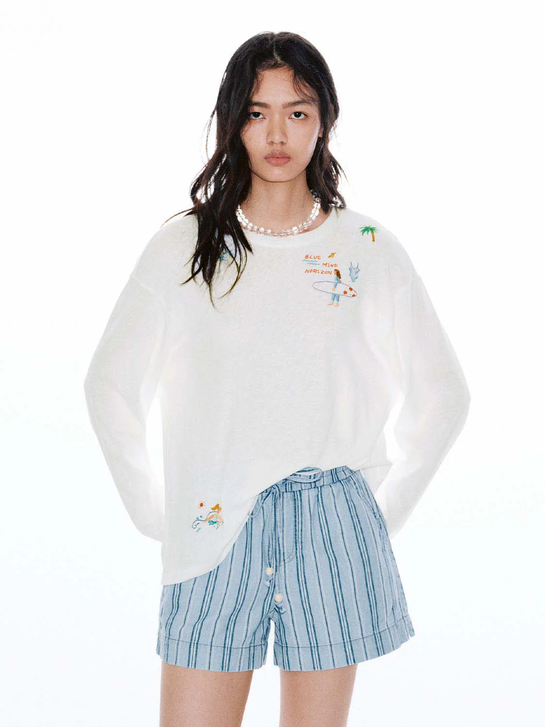 1017-cotton-embroidered-palm-print-long-sleeve-t-shirt-1.webp Cotton Embroidered Palm Print Long Sleeve T Shirt