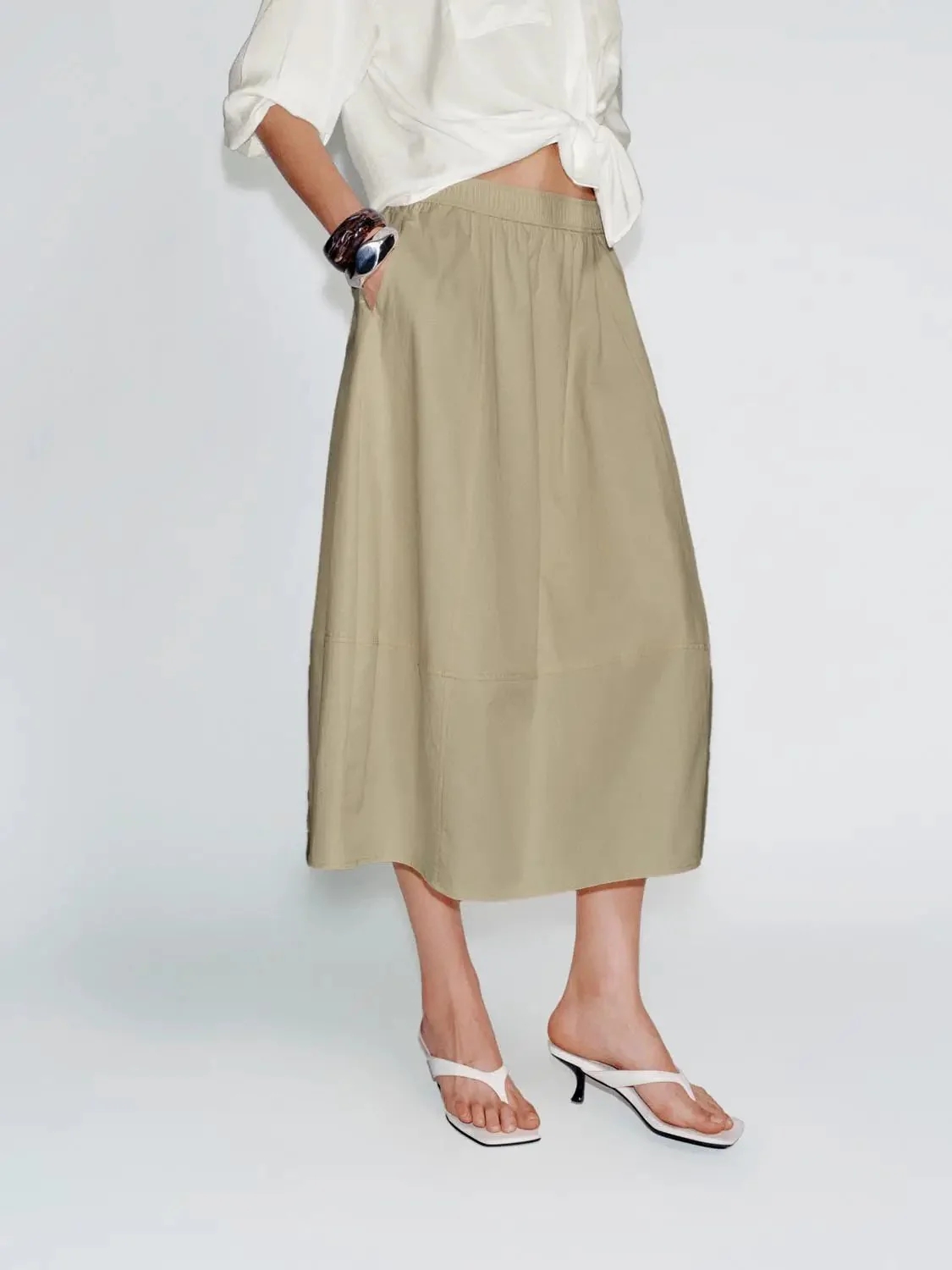 10190-pull-on-balloon-midi-skirts-11.webp Pull On Balloon Midi Skirts