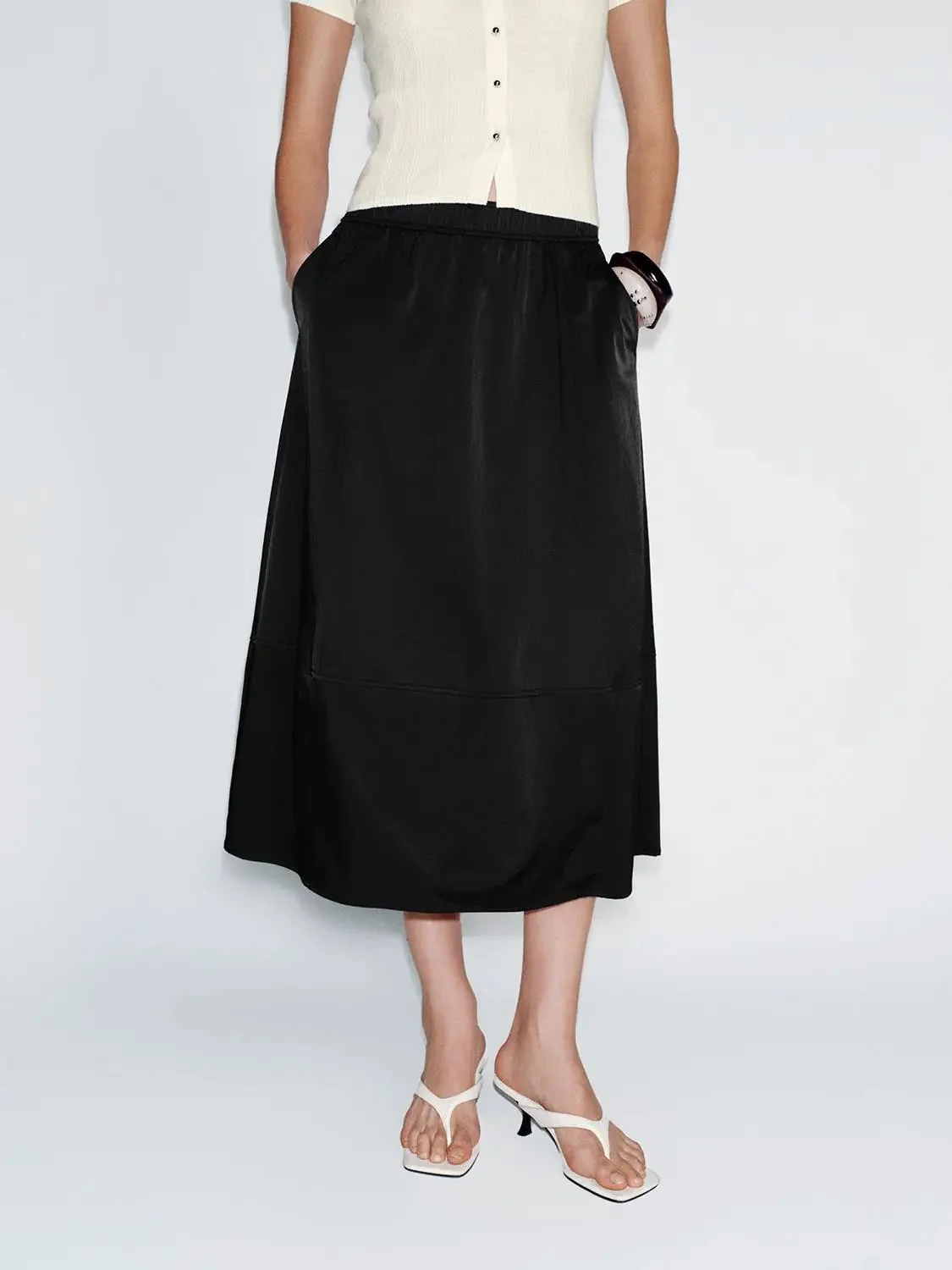 10190-pull-on-balloon-midi-skirts-25.webp Pull On Balloon Midi Skirts