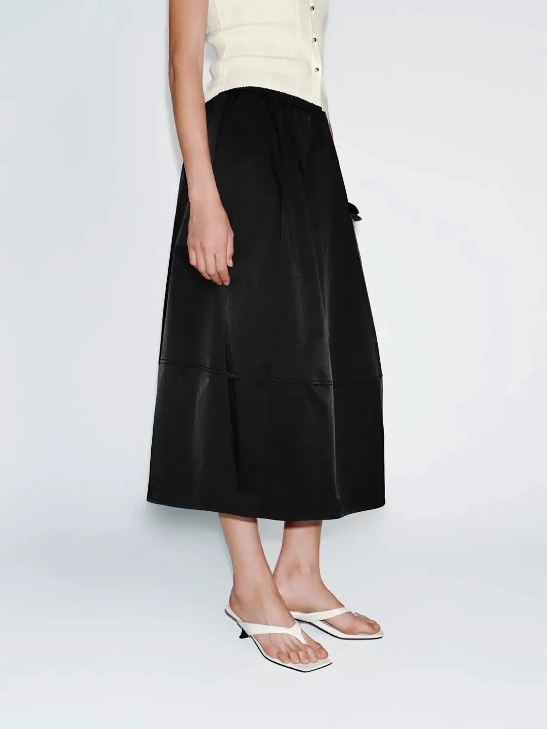 10190-pull-on-balloon-midi-skirts-3.webp Pull On Balloon Midi Skirts