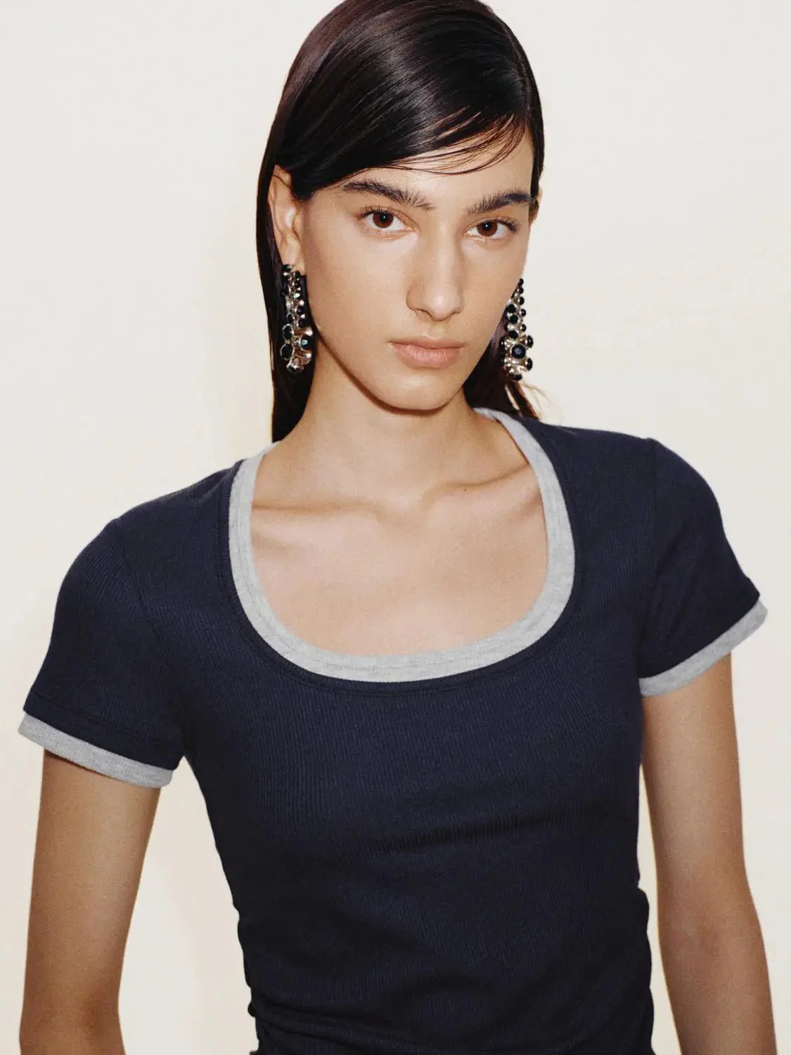 Contrast Trim Ruched Scoop Neck Knit Top
