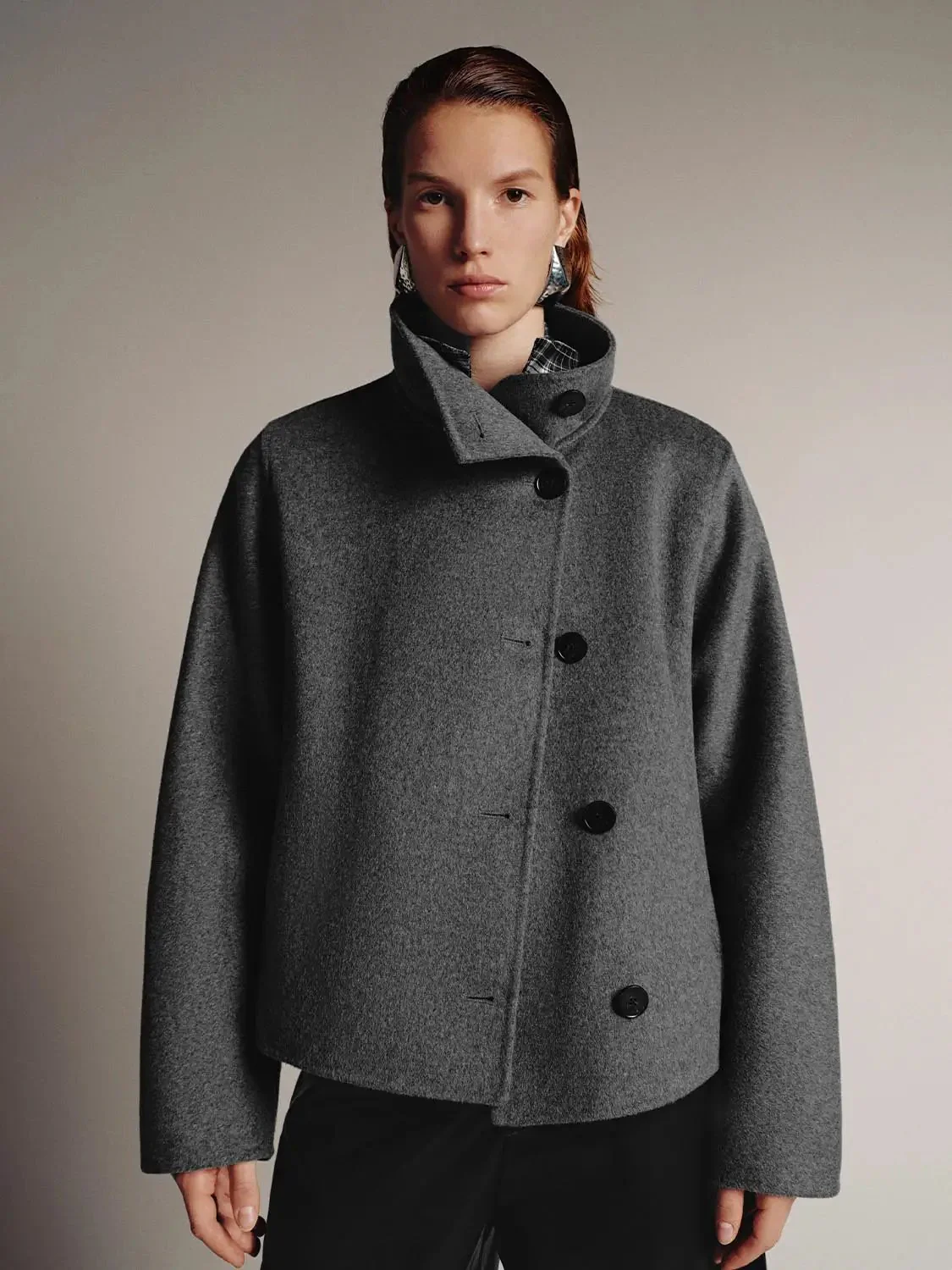 10227-large-collar-cropped-wool-blend-jackets-1.webp Large Collar Cropped Wool Blend Jackets