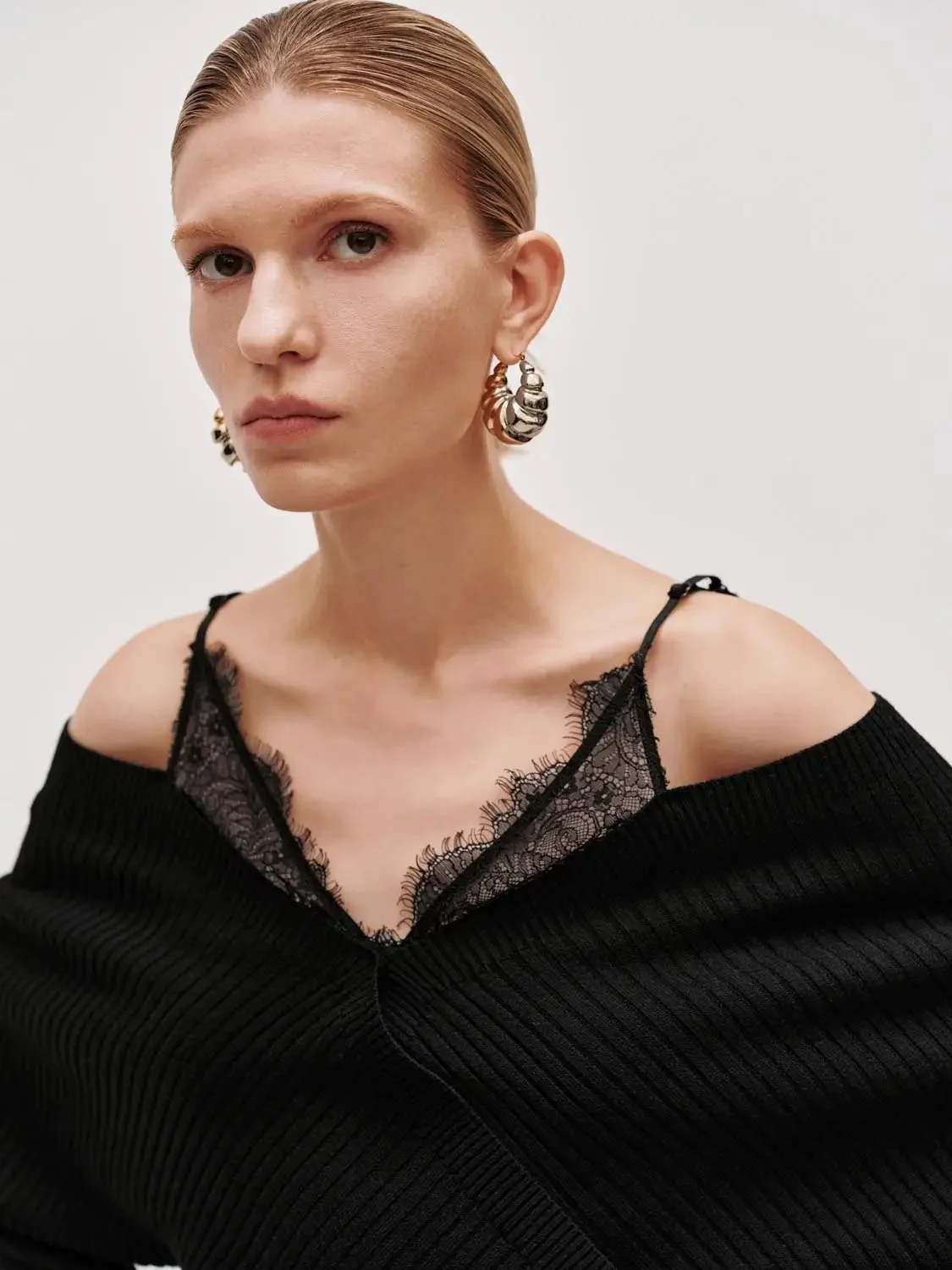 10242-luxurious-bardot-off-shoulder-lace-trim-knit-top-3.webp Luxurious Bardot Off Shoulder Lace Trim Knit Top
