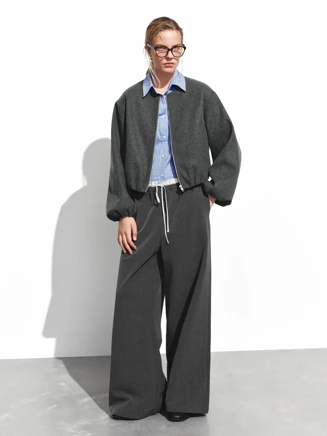 10781-2-in-1-collared-bomber-with-striped-panel-jackets-12.webp 2 In 1 Collared Bomber With Striped Panel Jackets
