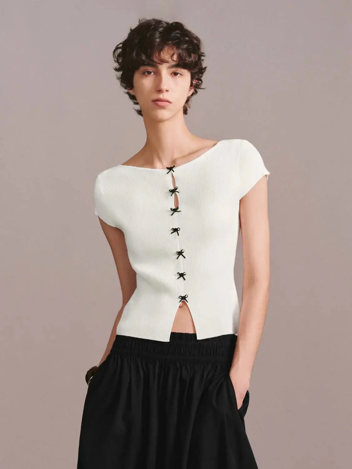 1082-bow-detail-slim-fit-knitted-fine-knit-t-shirt-1.webp Bow Detail Slim Fit Knitted Fine Knit T Shirt