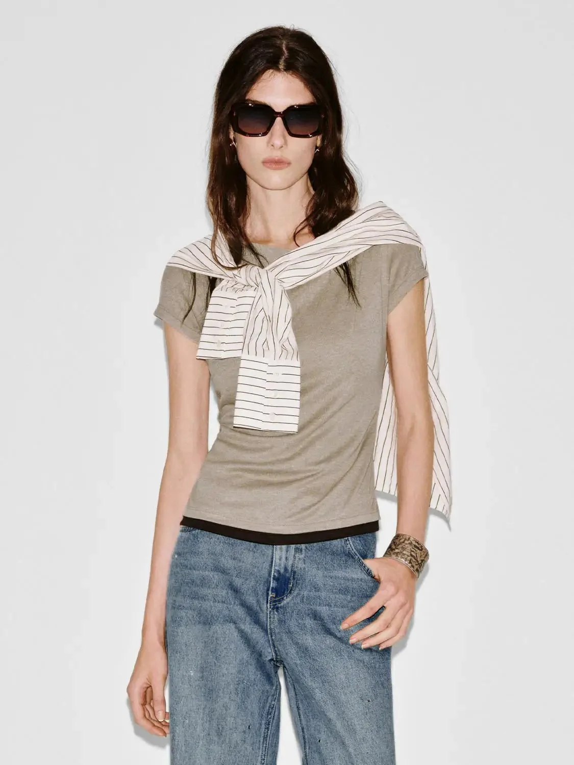 10869-2-in-1-contrast-asymmetric-ruched-t-shirts-1.webp 2 In 1 Contrast Asymmetric Ruched T Shirts