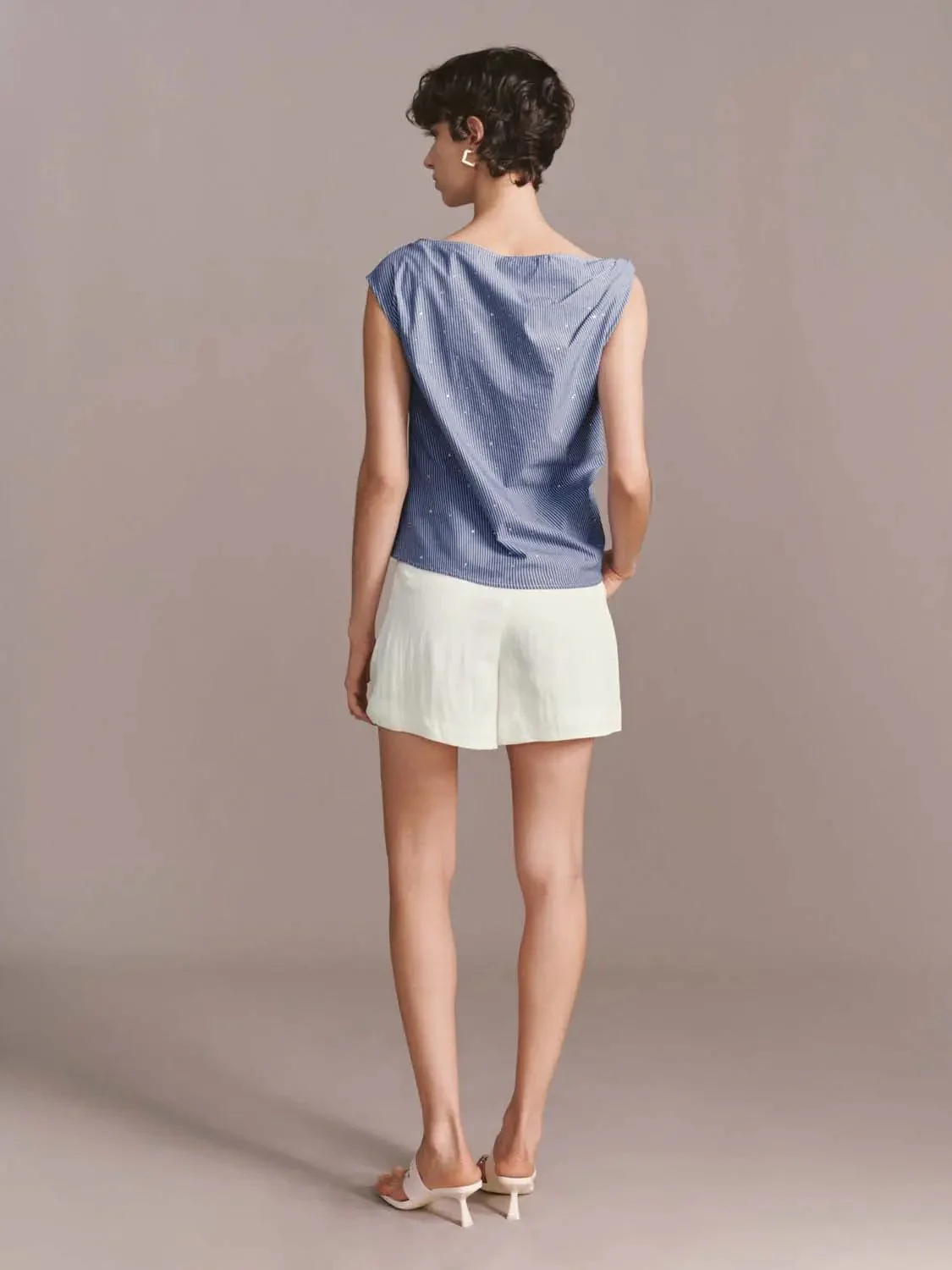 1088-lyocell-blend-pleat-detail-shorts-6.webp Lyocell Blend Pleat Detail Shorts