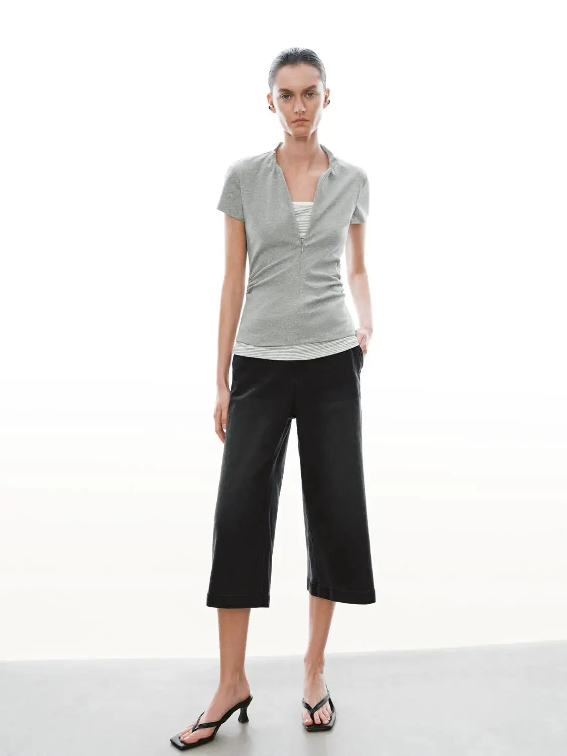 10923-cotton-ruched-2-in-1-nipped-waist-t-shirts-4.webp Cotton Ruched 2 In 1 Nipped Waist T Shirts