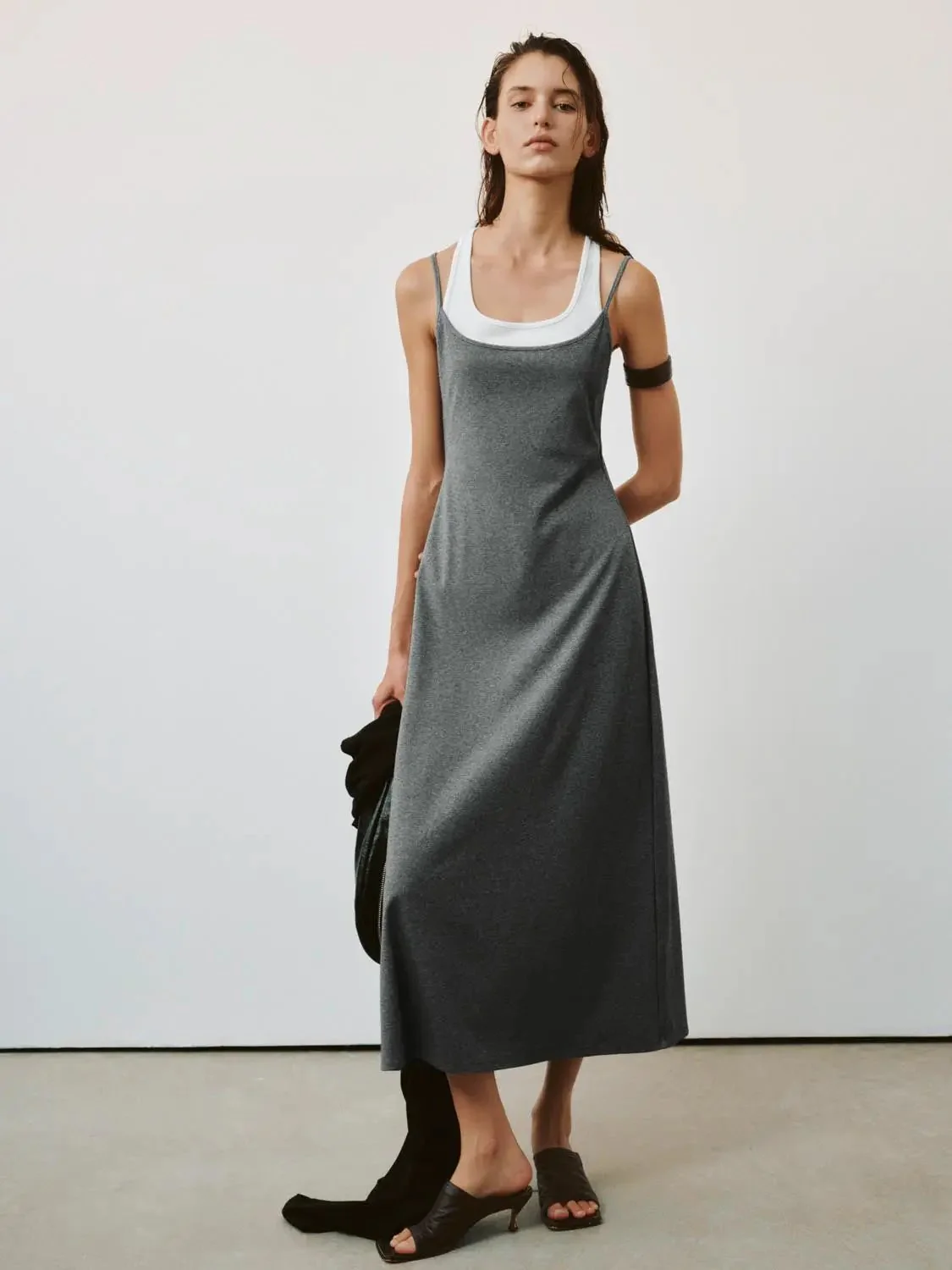 10952-2-in-1-u-neck-sleeveless-a-line-midi-dresses-casual-elegant-summer-wear-13.webp 2 In 1 U Neck Sleeveless A-Line Midi Dresses Casual Elegant Summer Wear
