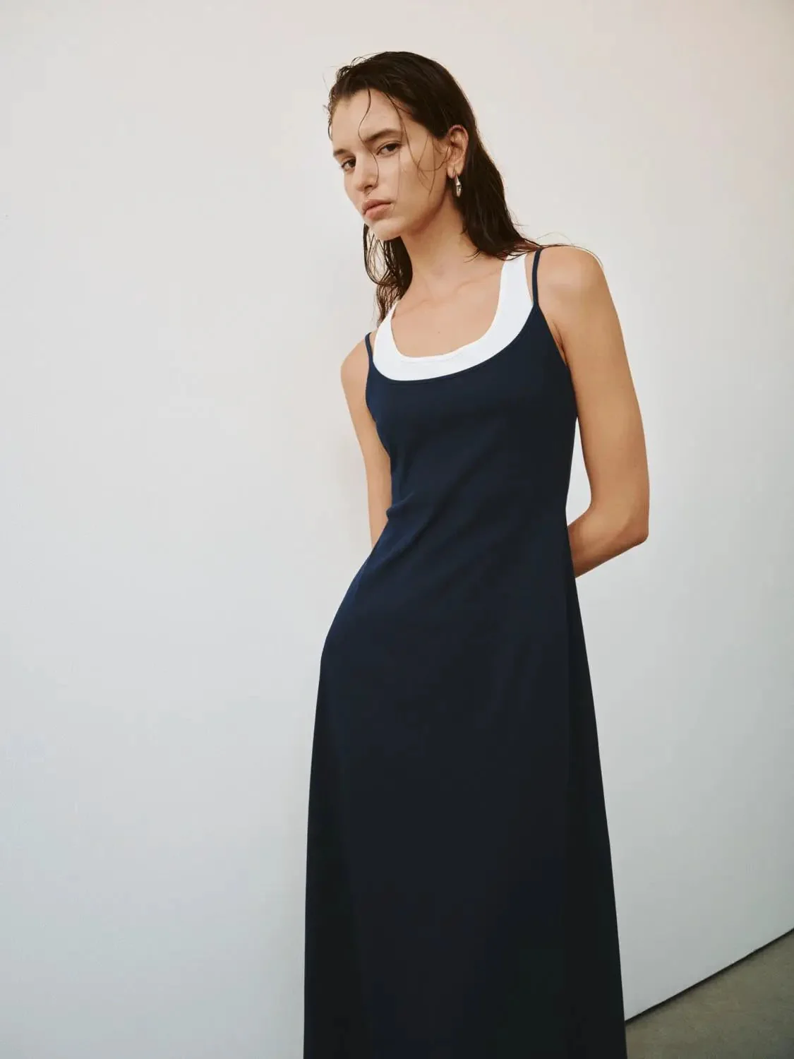 10952-2-in-1-u-neck-sleeveless-a-line-midi-dresses-casual-elegant-summer-wear-2.webp 2 In 1 U Neck Sleeveless A-Line Midi Dresses Casual Elegant Summer Wear