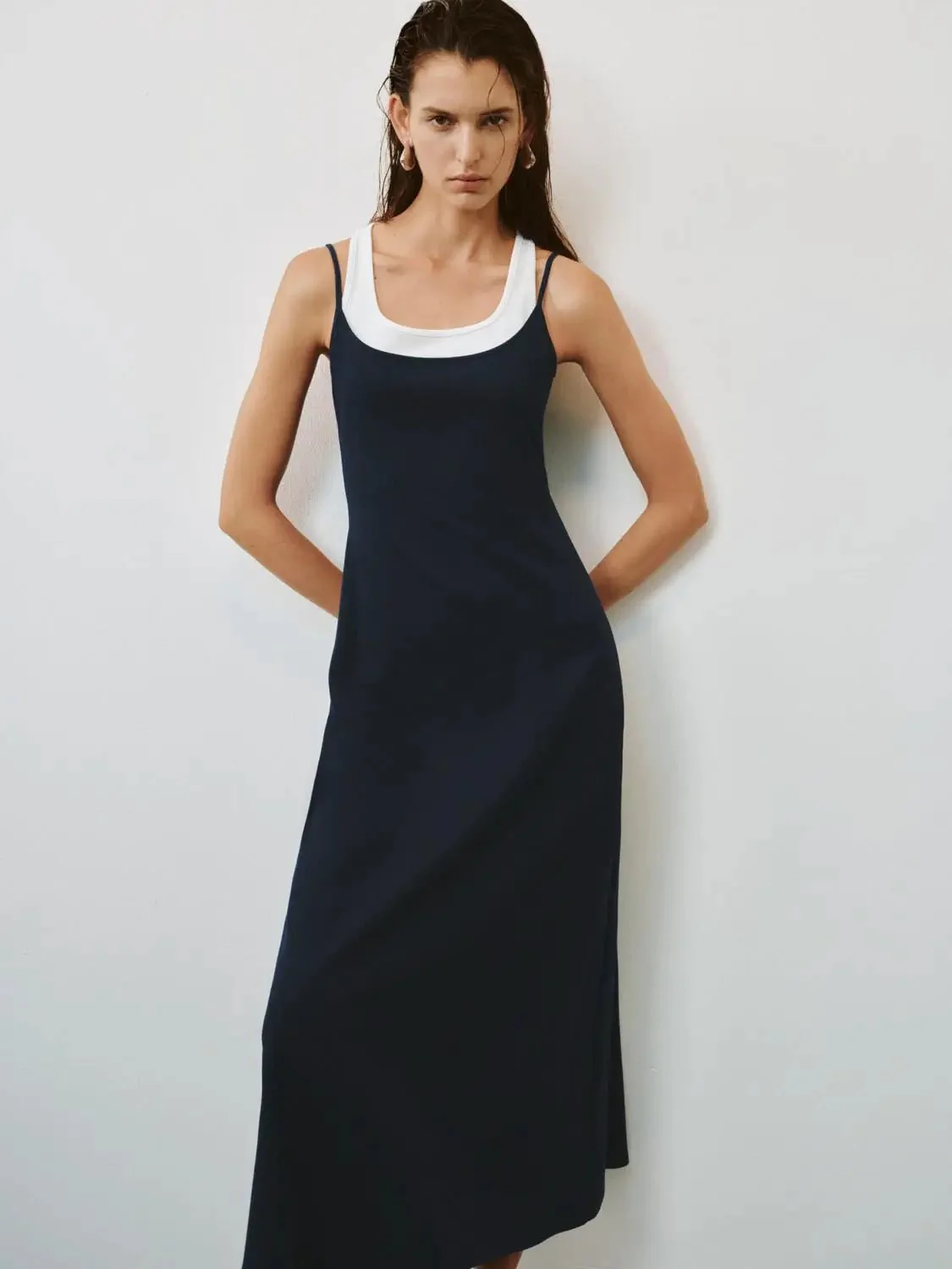 10952-2-in-1-u-neck-sleeveless-a-line-midi-dresses-casual-elegant-summer-wear-4.webp 2 In 1 U Neck Sleeveless A-Line Midi Dresses Casual Elegant Summer Wear
