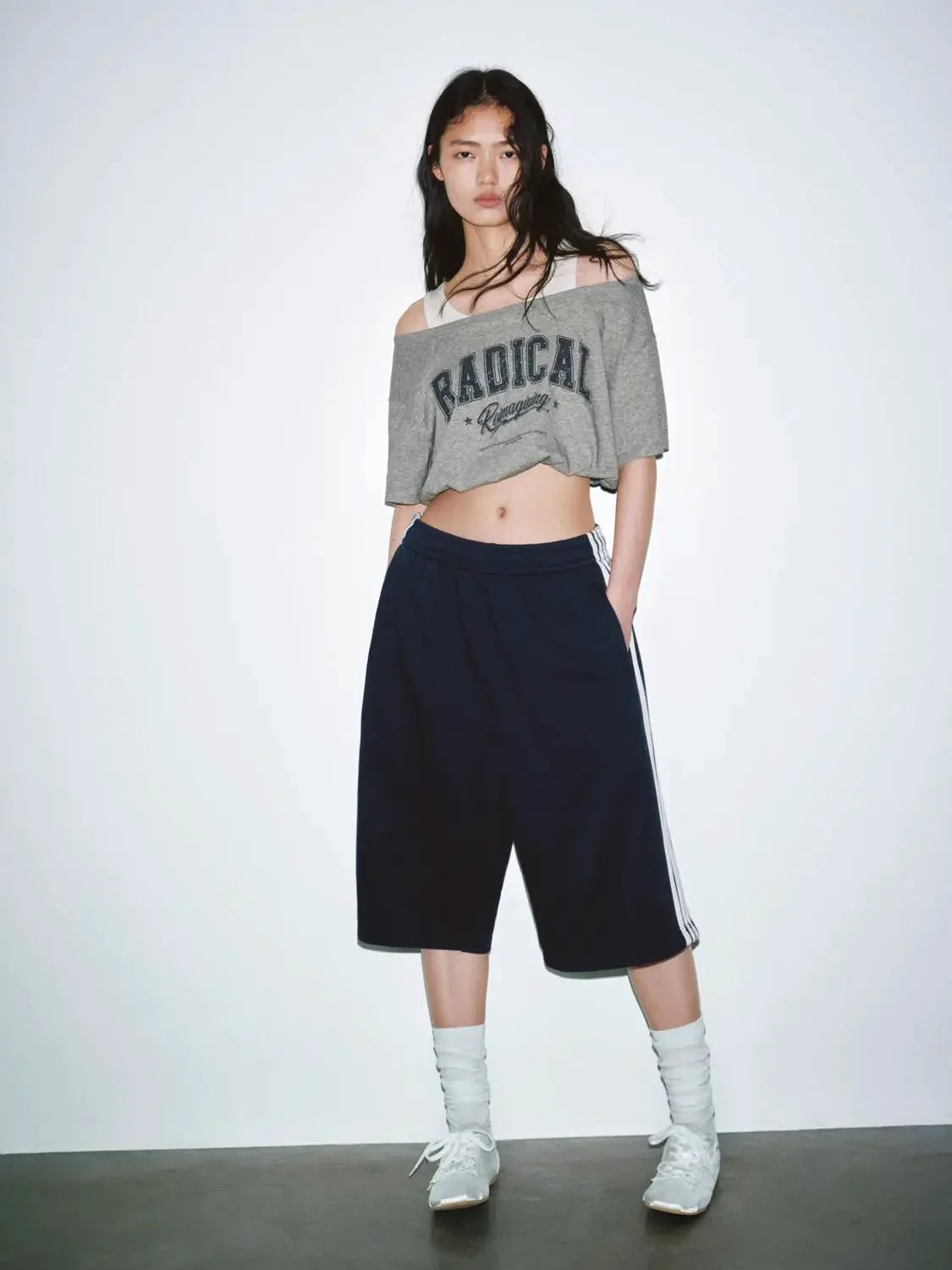 10998-2-in-1-cropped-balloon-hem-t-shirts-for-versatile-casual-look-4.webp 2 In 1 Cropped Balloon Hem T-Shirts For Versatile Casual Look