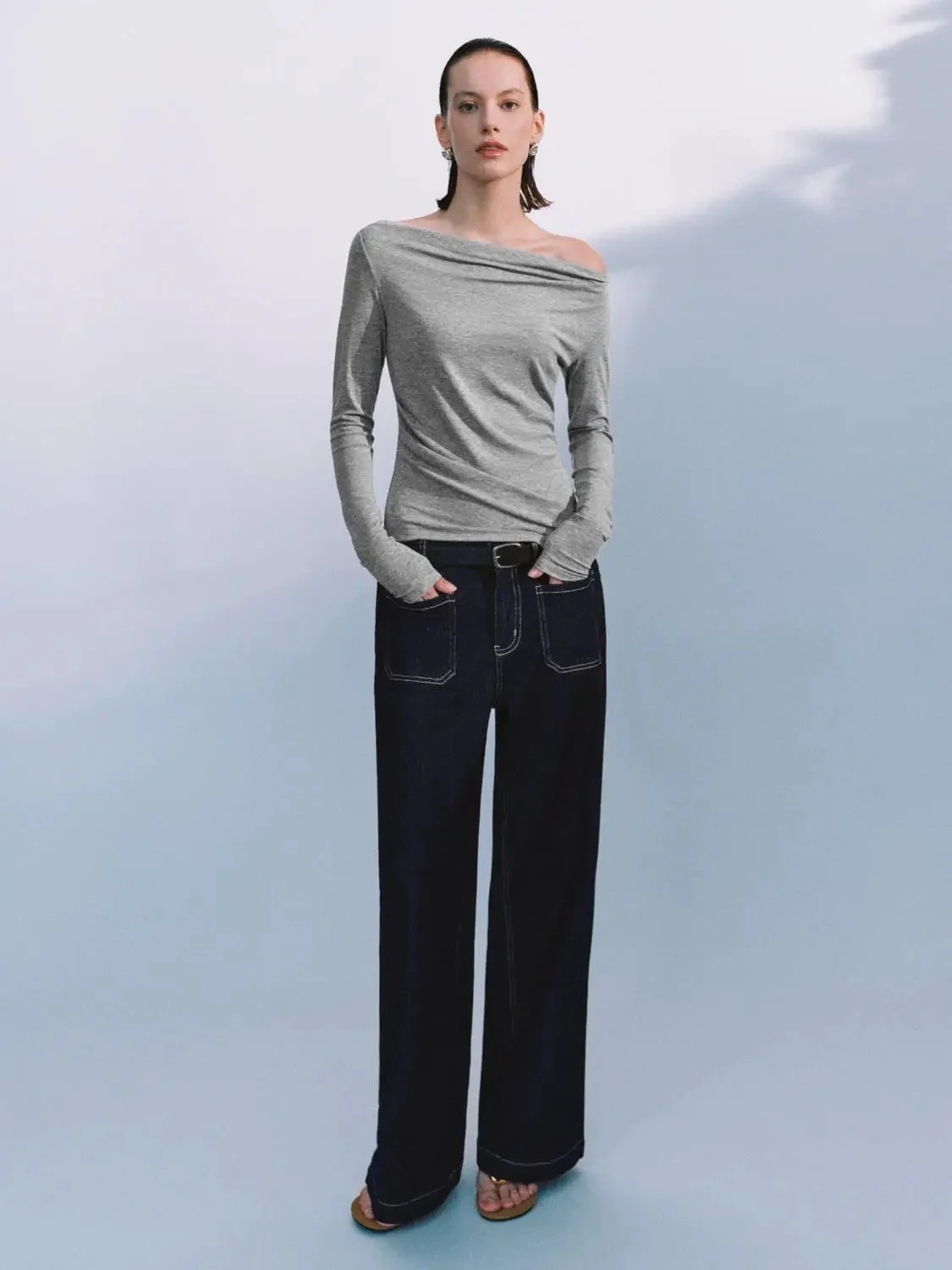 11-lyocell-off-shoulder-draped-ruched-long-sleeve-t-shirts-4.webp Lyocell Off Shoulder Draped Ruched Long Sleeve T Shirts
