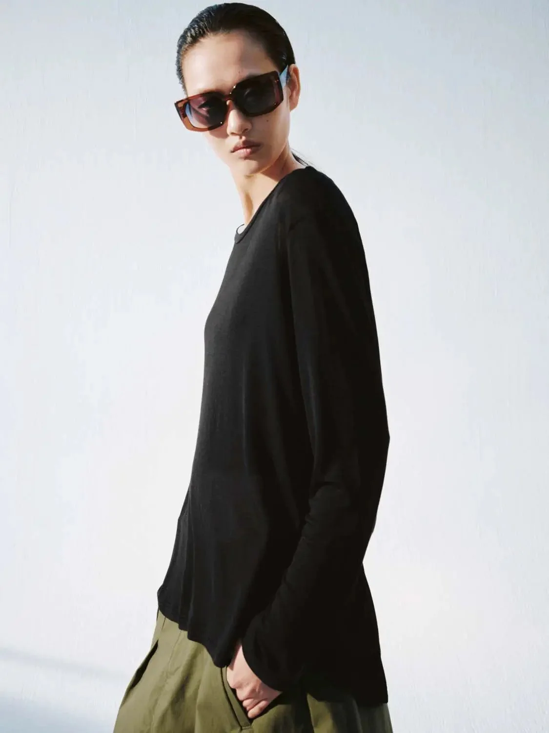 1101-viscose-blend-crew-neck-long-sleeve-t-shirts-18.webp Viscose Blend Crew Neck Long Sleeve T Shirts