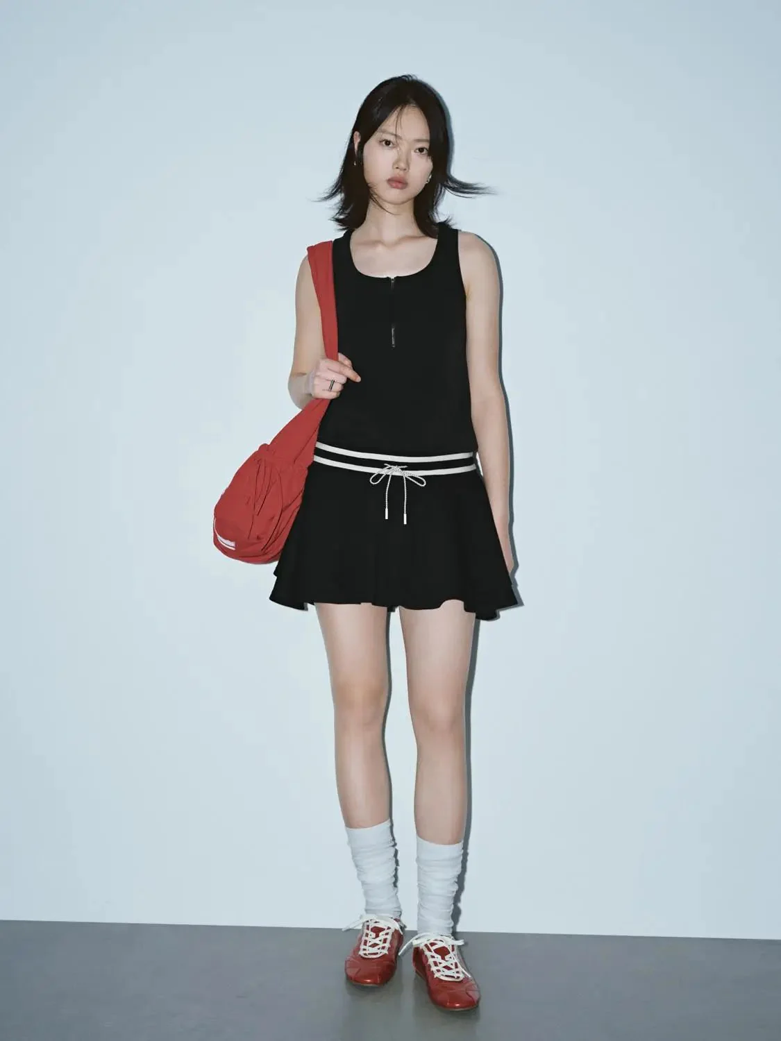 11058-black-zip-front-sleeveless-a-line-midi-dresses-with-stretch-fabric-tank-top-4.webp Black Zip Front Sleeveless A-Line Midi Dresses With Stretch Fabric Tank Top
