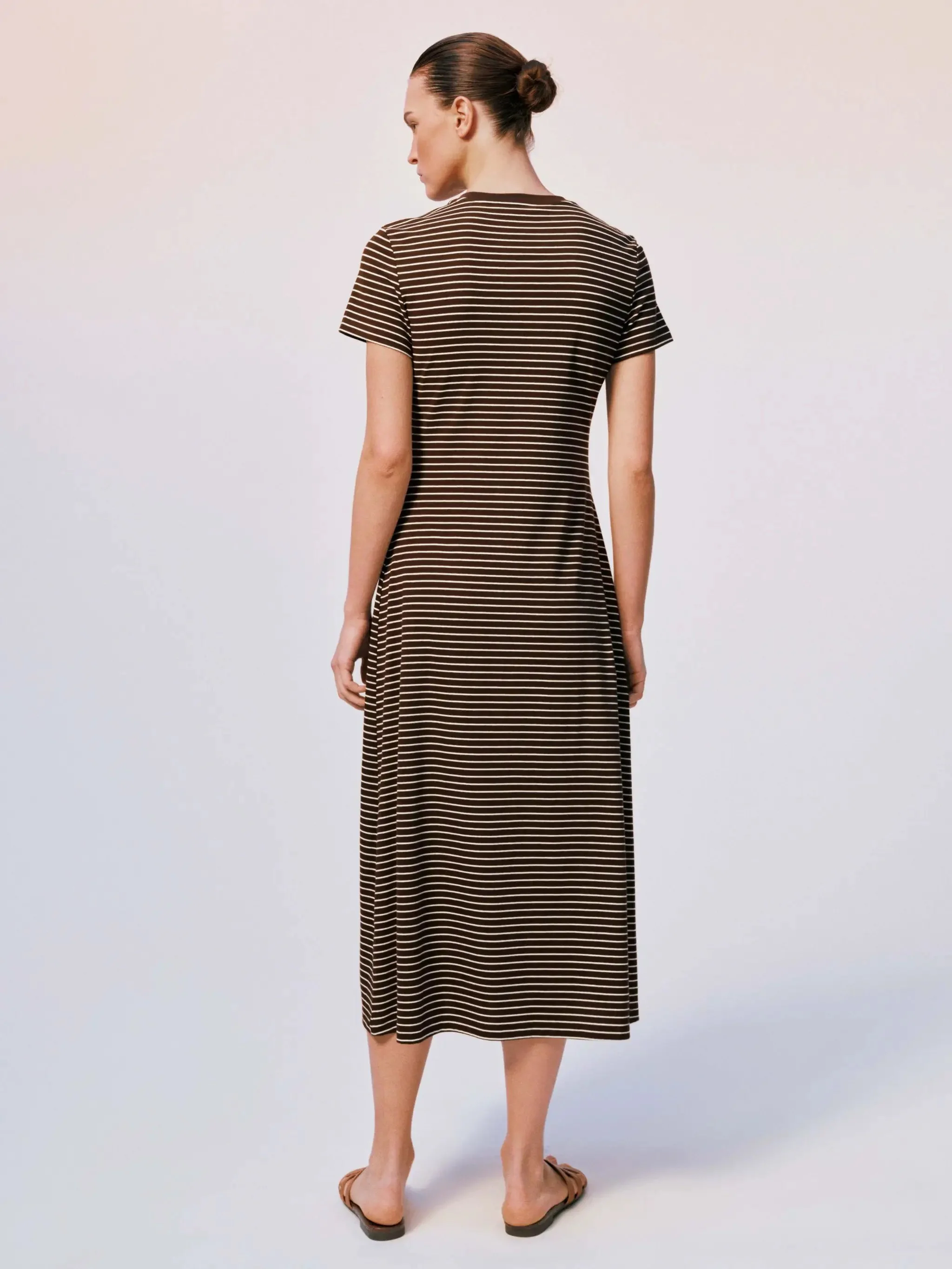 111-striped-shawl-detail-cotton-a-line-midi-dress-4.webp Striped Shawl-Detail Cotton A-Line Midi Dress
