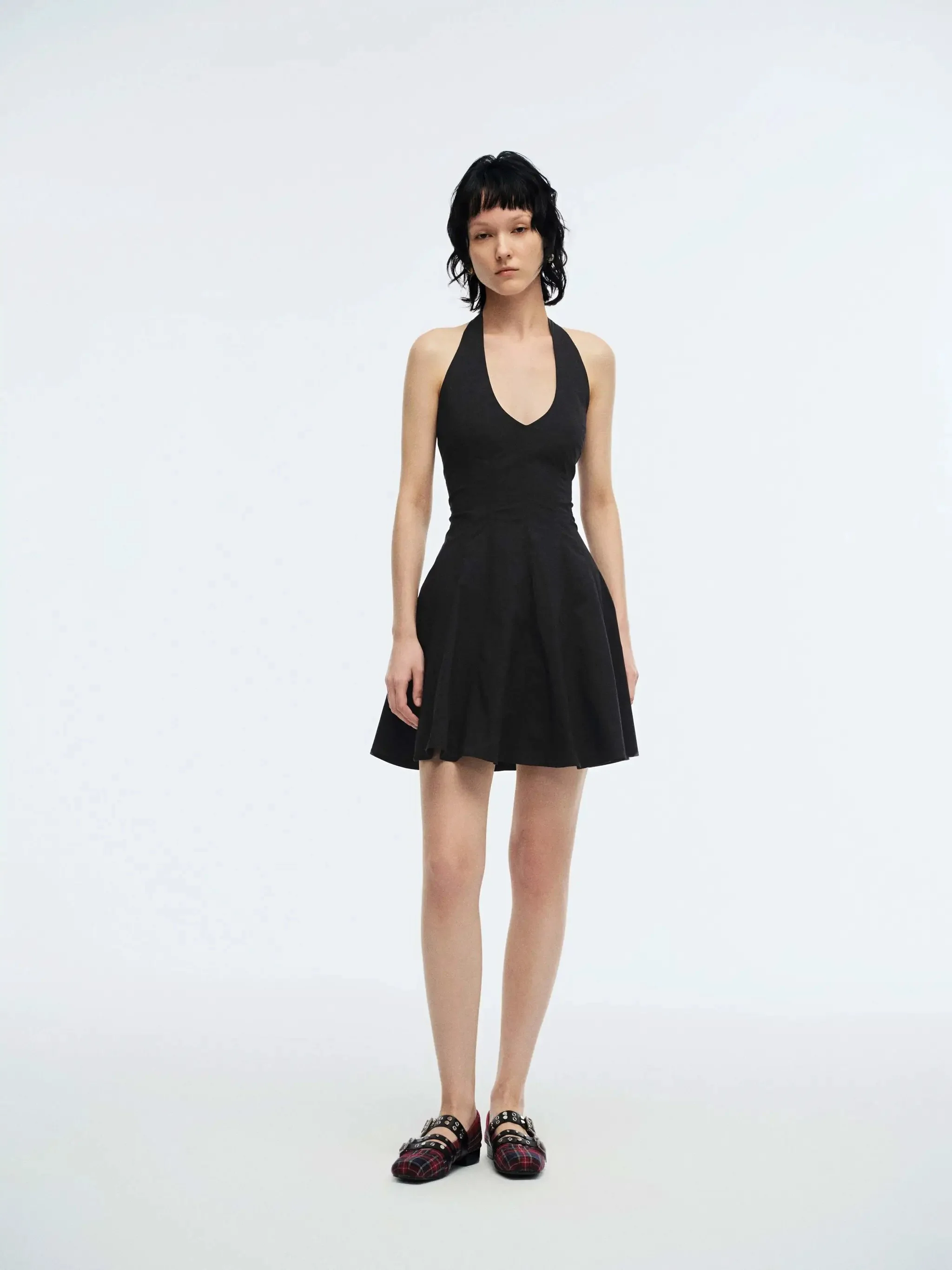 11106-cotton-blend-halter-neck-a-line-mini-dresses-4.webp Cotton Blend Halter Neck A-line Mini Dresses
