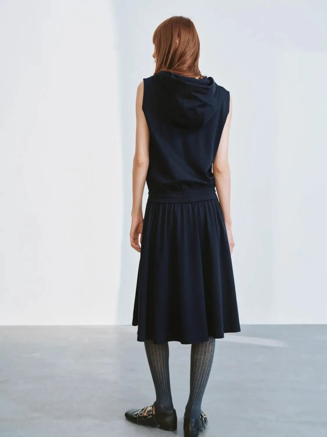 11130-cotton-sleeveless-drawstring-pleated-a-line-midi-dresses-6.webp Cotton Sleeveless Drawstring Pleated A Line Midi Dresses