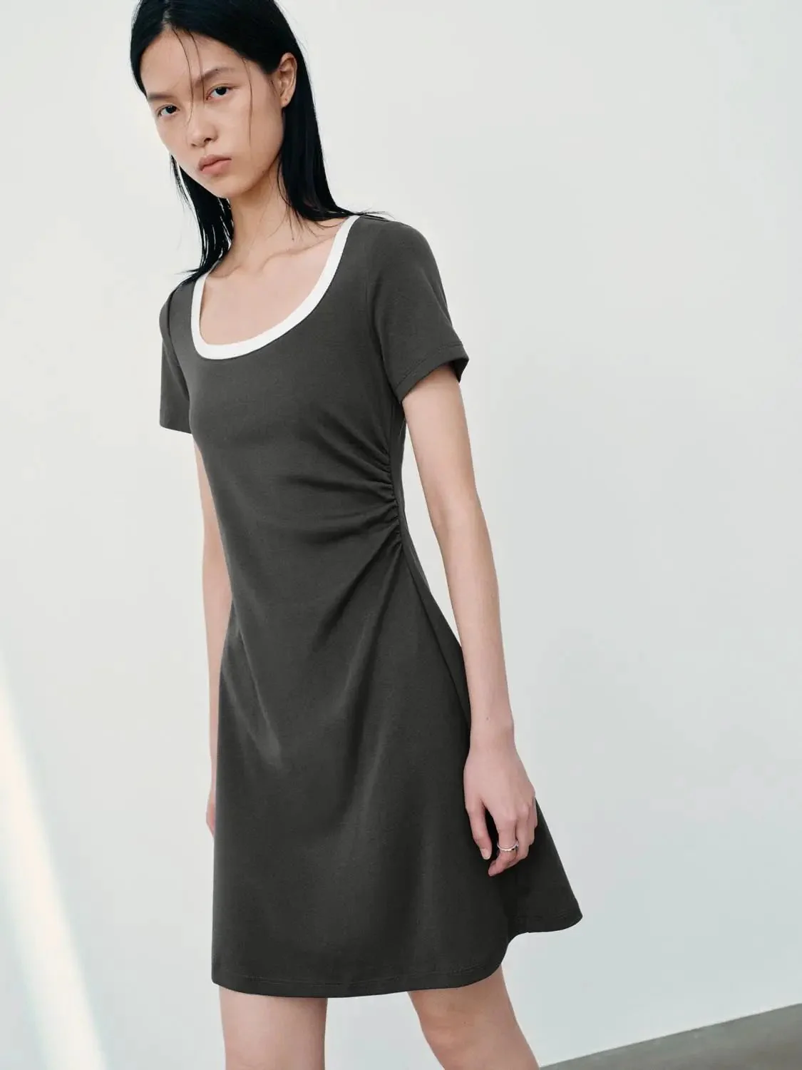 11184-cotton-blend-aline-scoop-neck-short-sleeve-dresses-2.webp Cotton Blend Aline Scoop Neck Short Sleeve Dresses