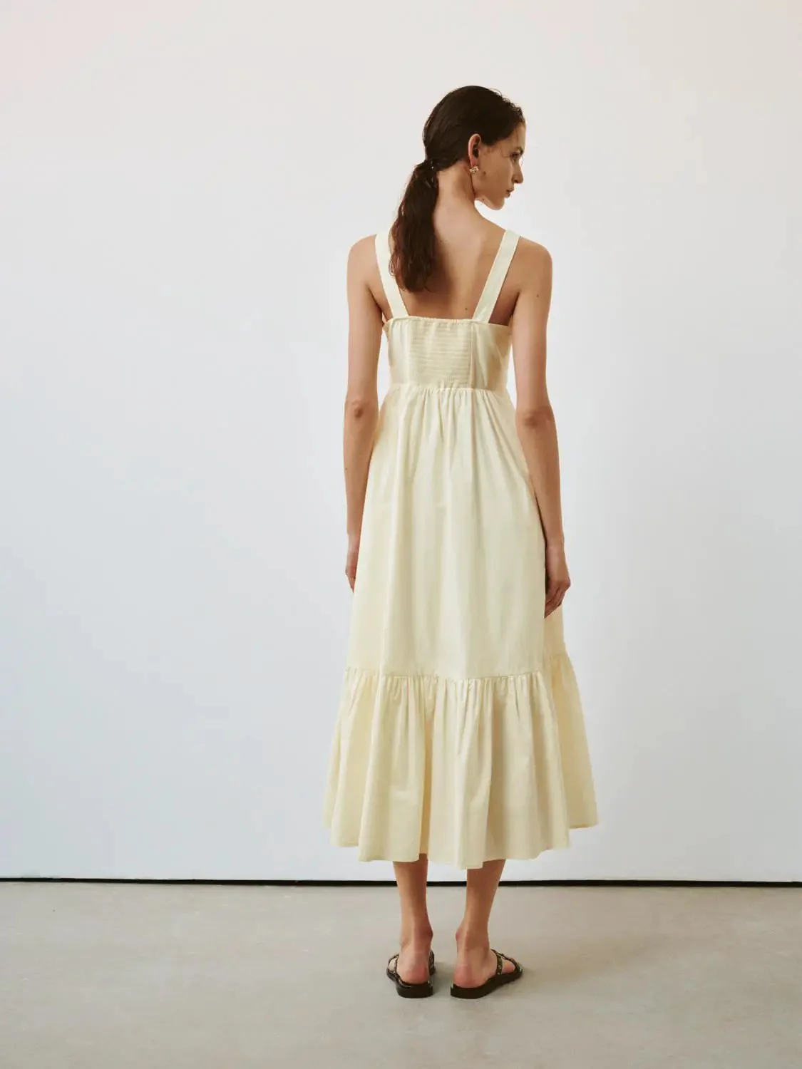 11238-strappy-shirred-a-line-midi-dresses-for-everyday-and-evening-wear-14.webp Strappy Shirred A-Line Midi Dresses For Everyday And Evening Wear