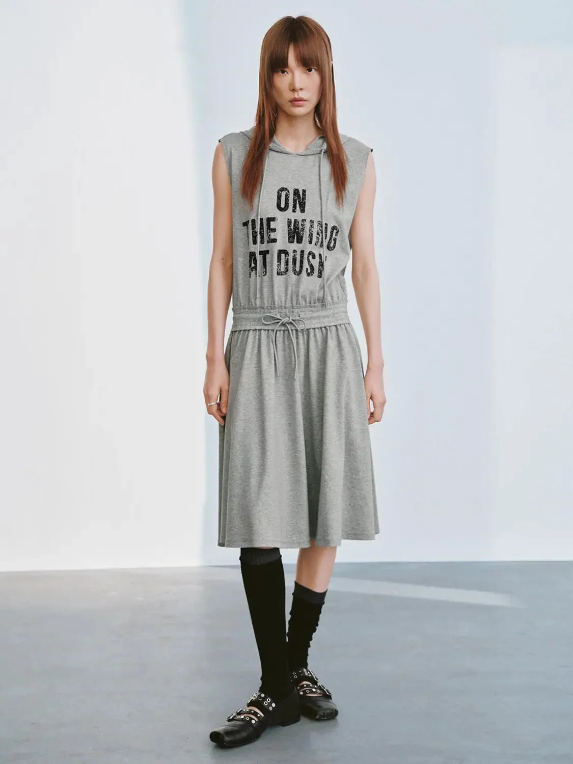 Hooded Sleeveless Seamed A-Line Midi Dresses