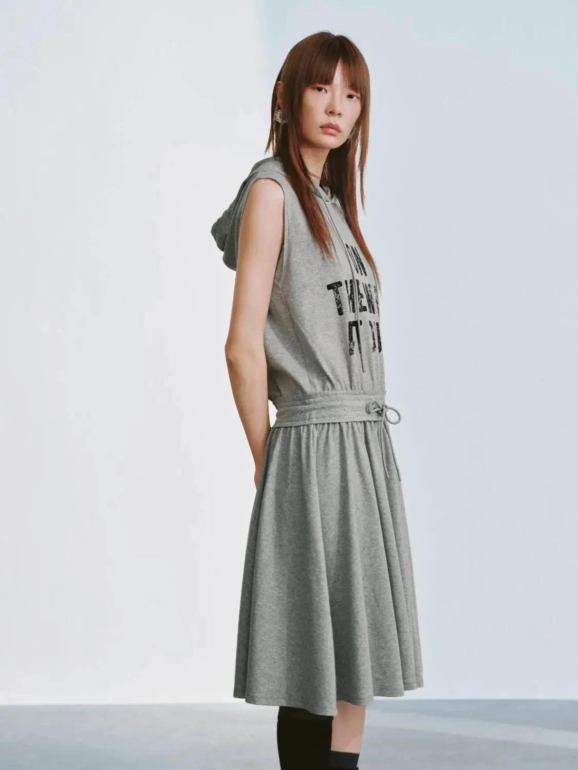 Hooded Sleeveless Seamed A-Line Midi Dresses