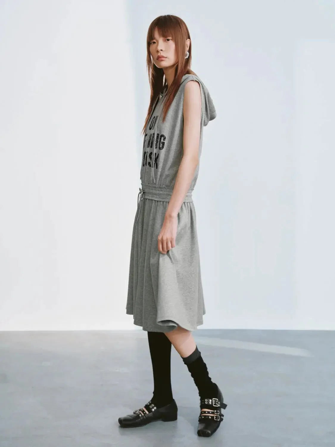 Hooded Sleeveless Seamed A-Line Midi Dresses