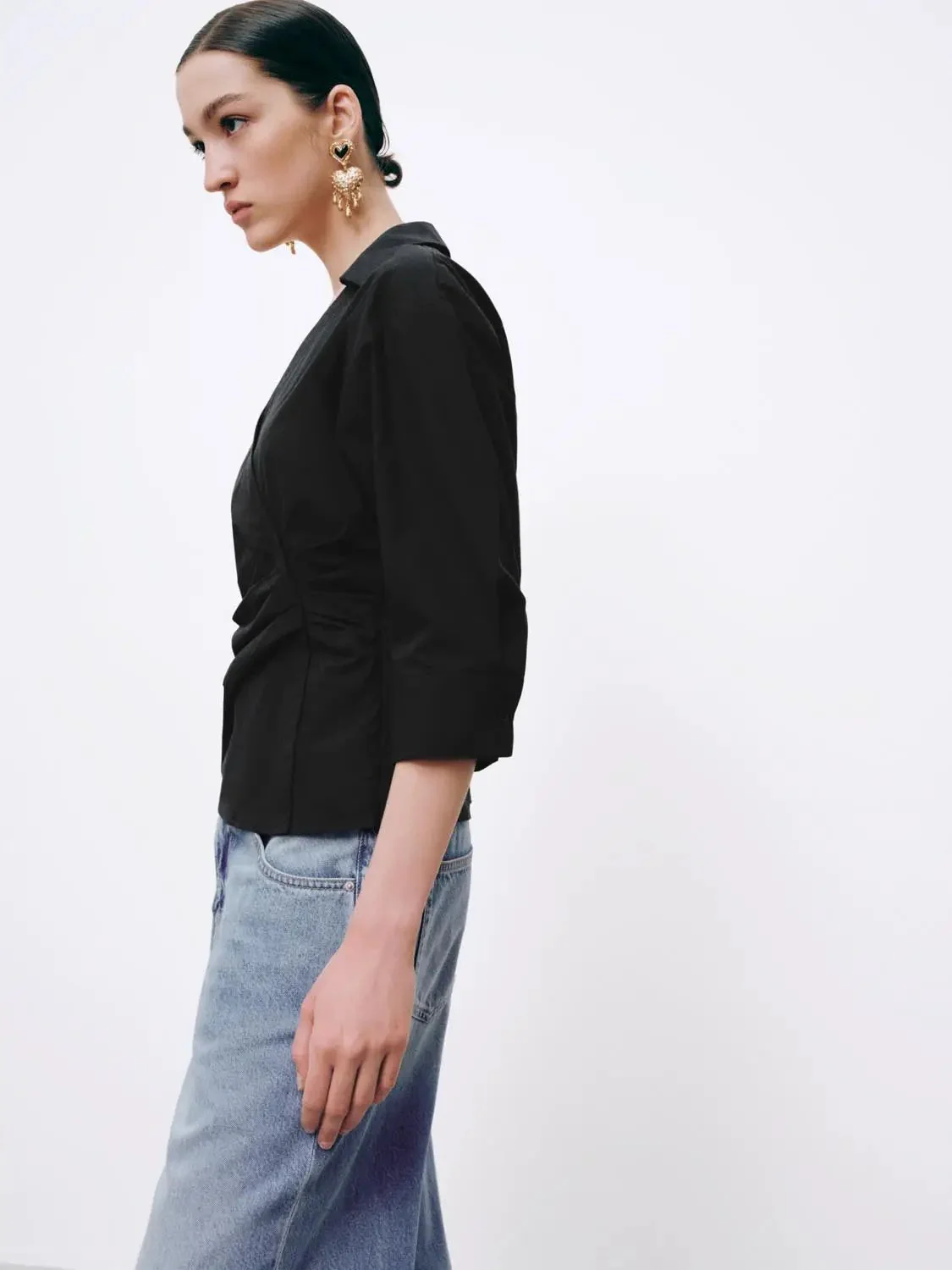 1128-v-neck-ruched-cropped-overhead-shirts-18.webp V-Neck Ruched Cropped Overhead Shirts