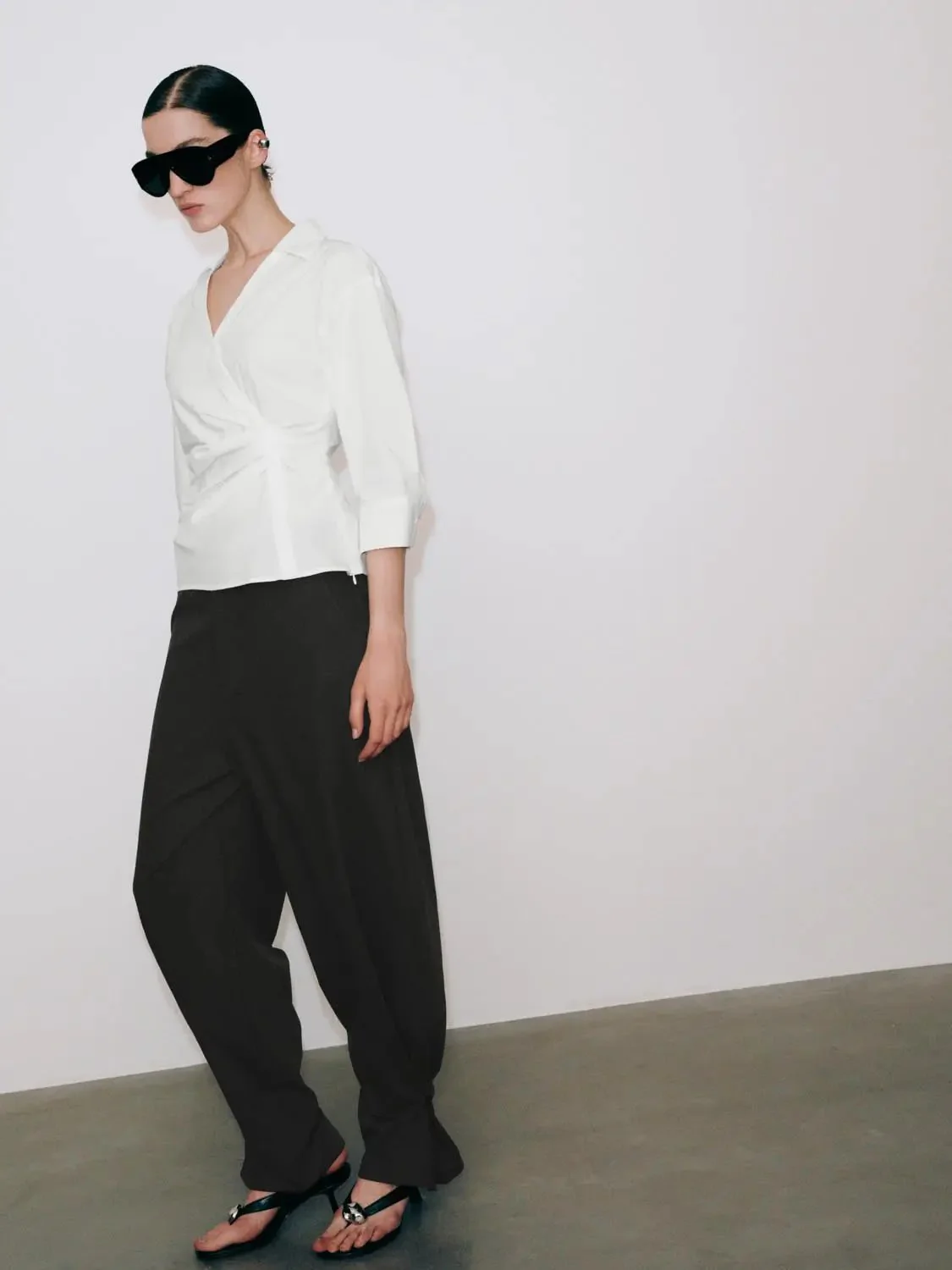 1128-v-neck-ruched-cropped-overhead-shirts-4.webp V-Neck Ruched Cropped Overhead Shirts