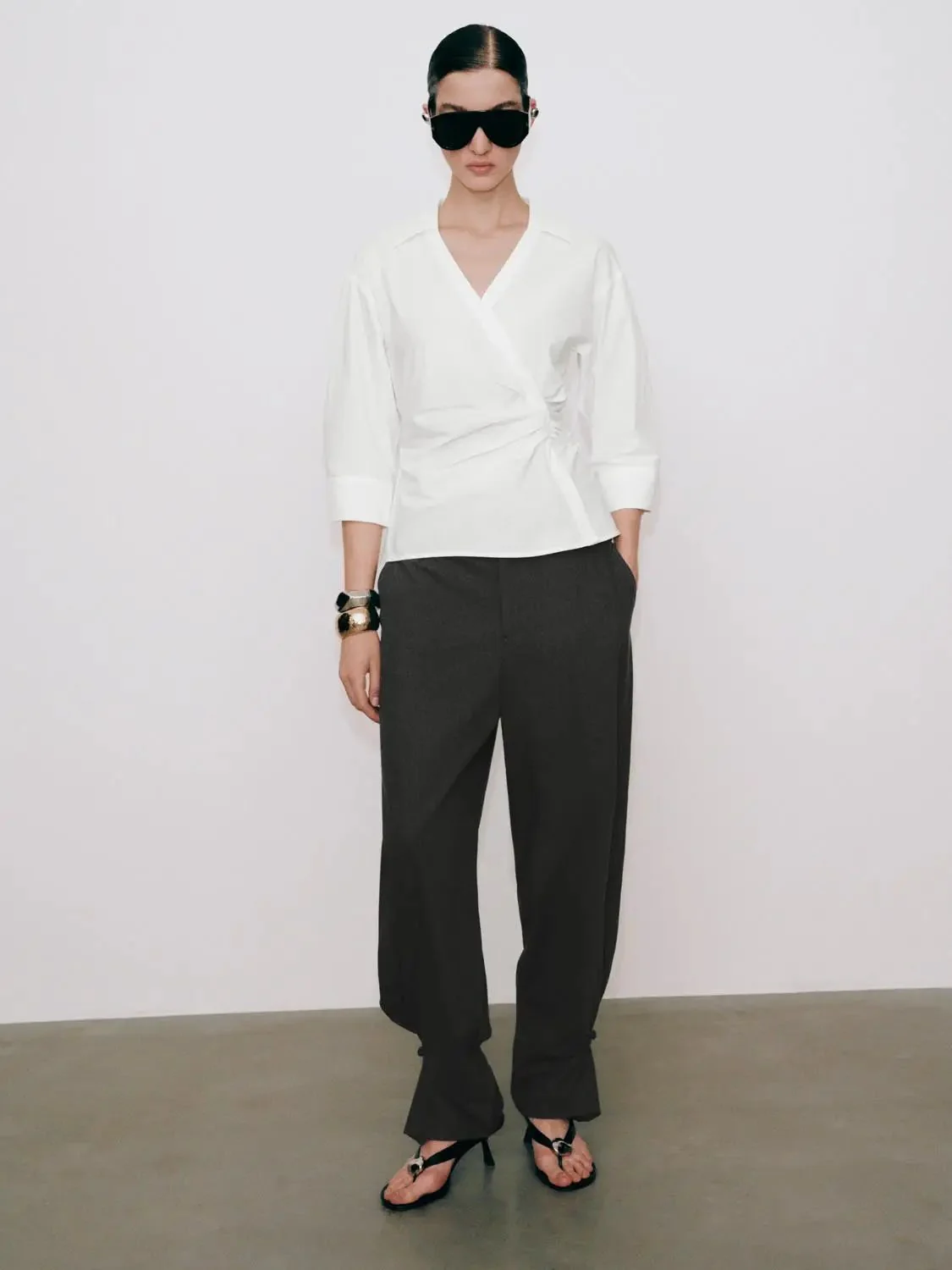 1128-v-neck-ruched-cropped-overhead-shirts-5.webp V-Neck Ruched Cropped Overhead Shirts
