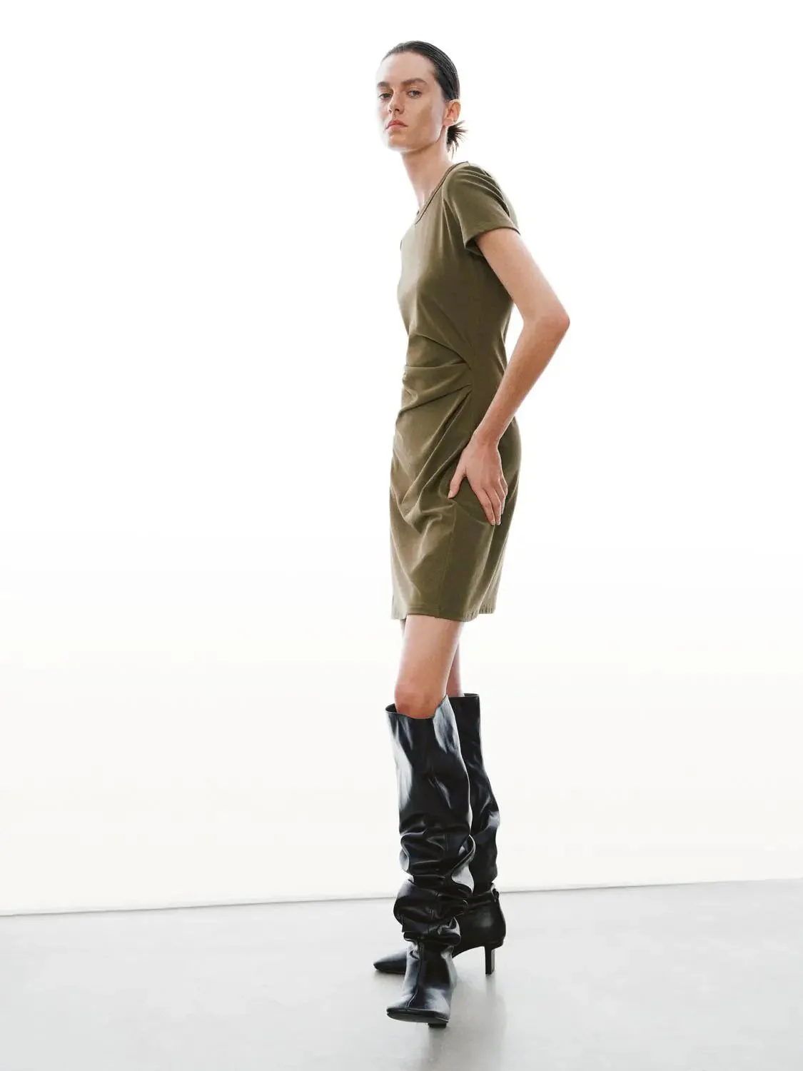 Draped Short Sleeve A-Line Crepe Midi Dresses