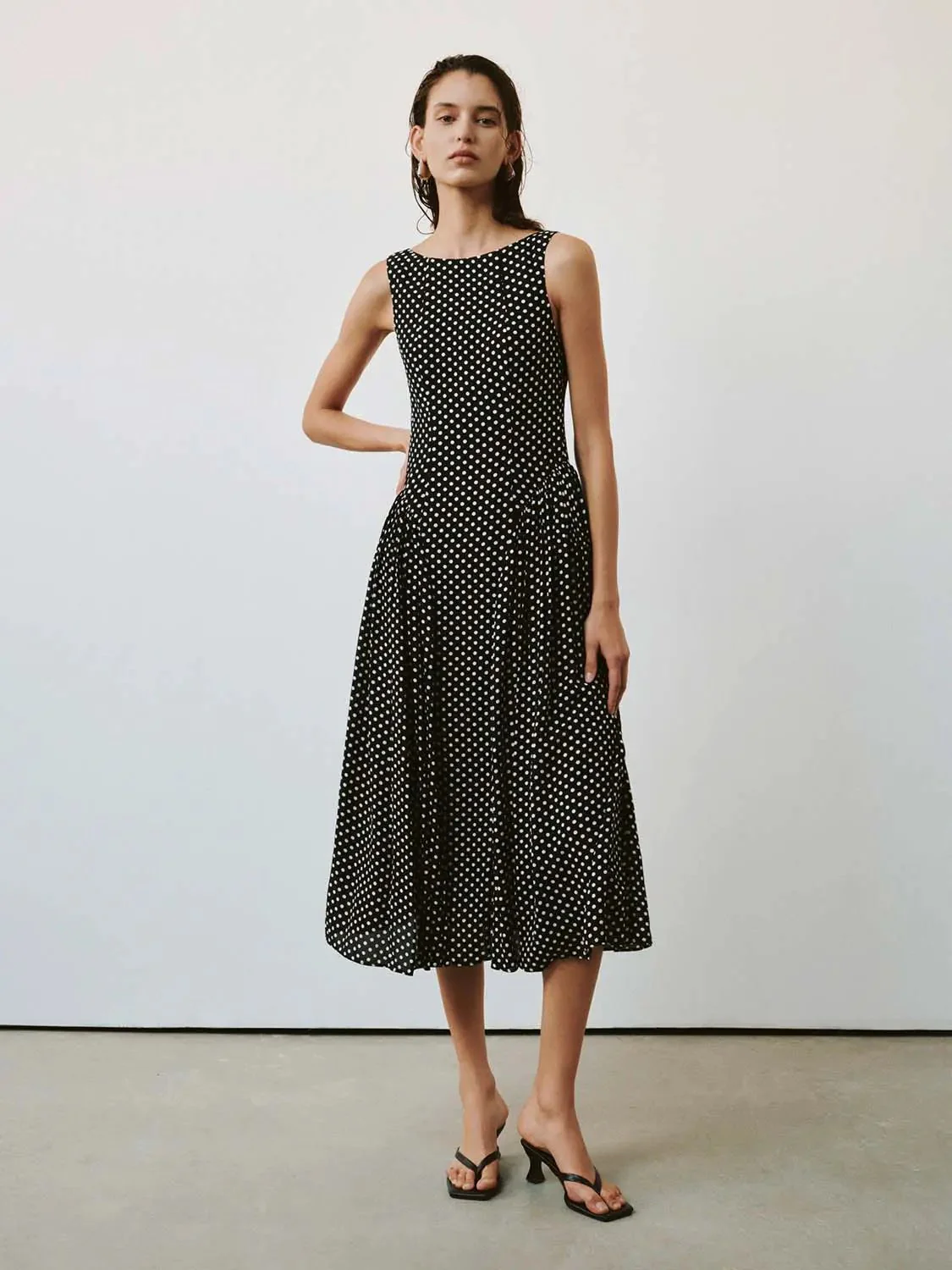 11410-polka-dot-boat-neck-sleeveless-a-line-midi-dresses-9.webp Polka Dot Boat Neck Sleeveless A Line Midi Dresses