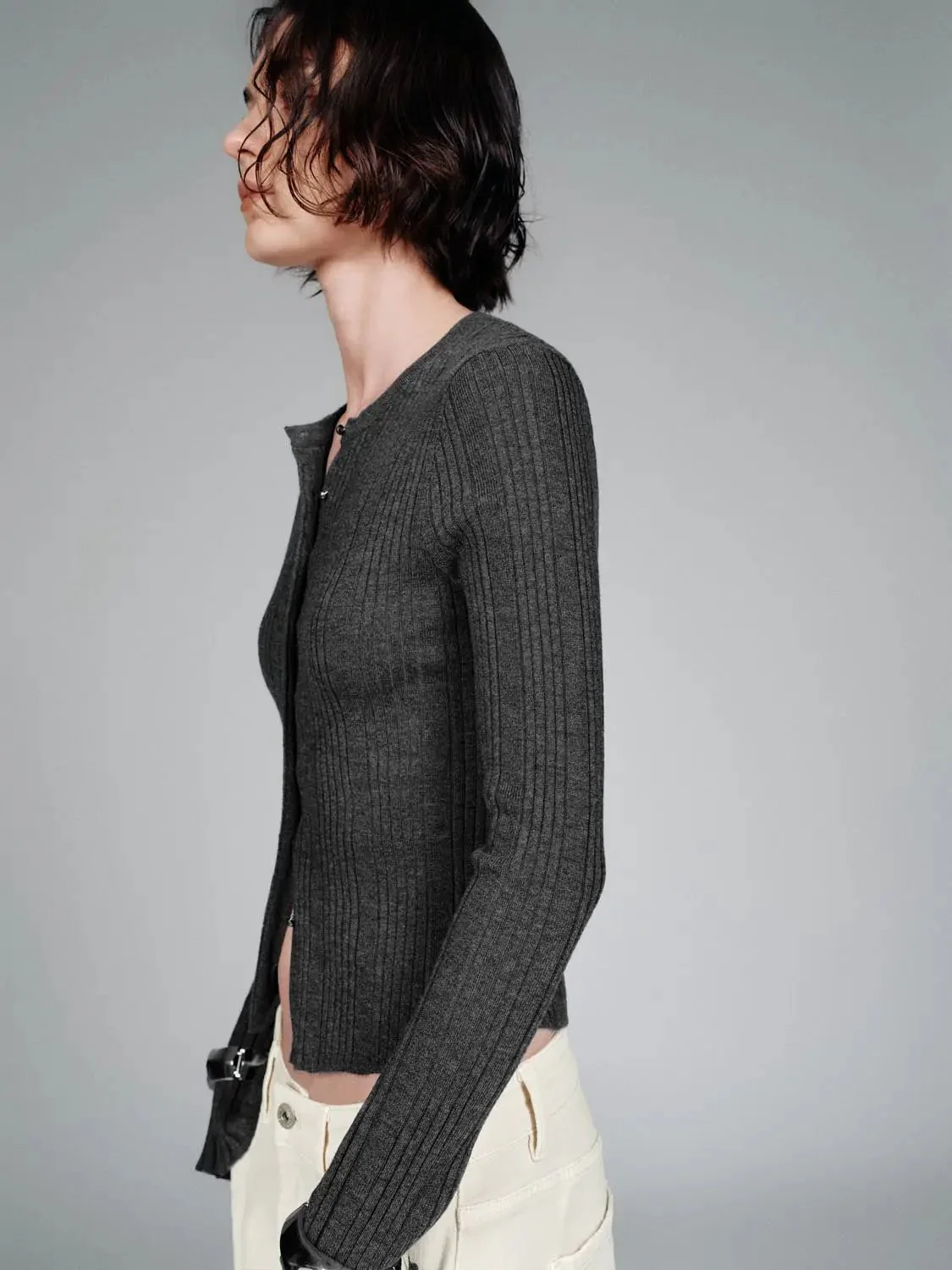 1144-crew-neck-slim-fit-knitted-cardigans-13.webp Crew Neck Slim Fit Knitted Cardigans