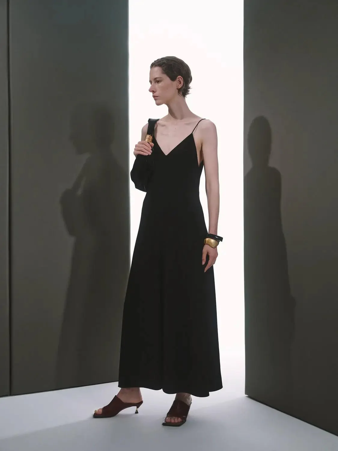 11456-elegant-strappy-a-line-midi-dress-silhouette-dresses-4.webp Elegant Strappy A-Line Midi Dress Silhouette Dresses