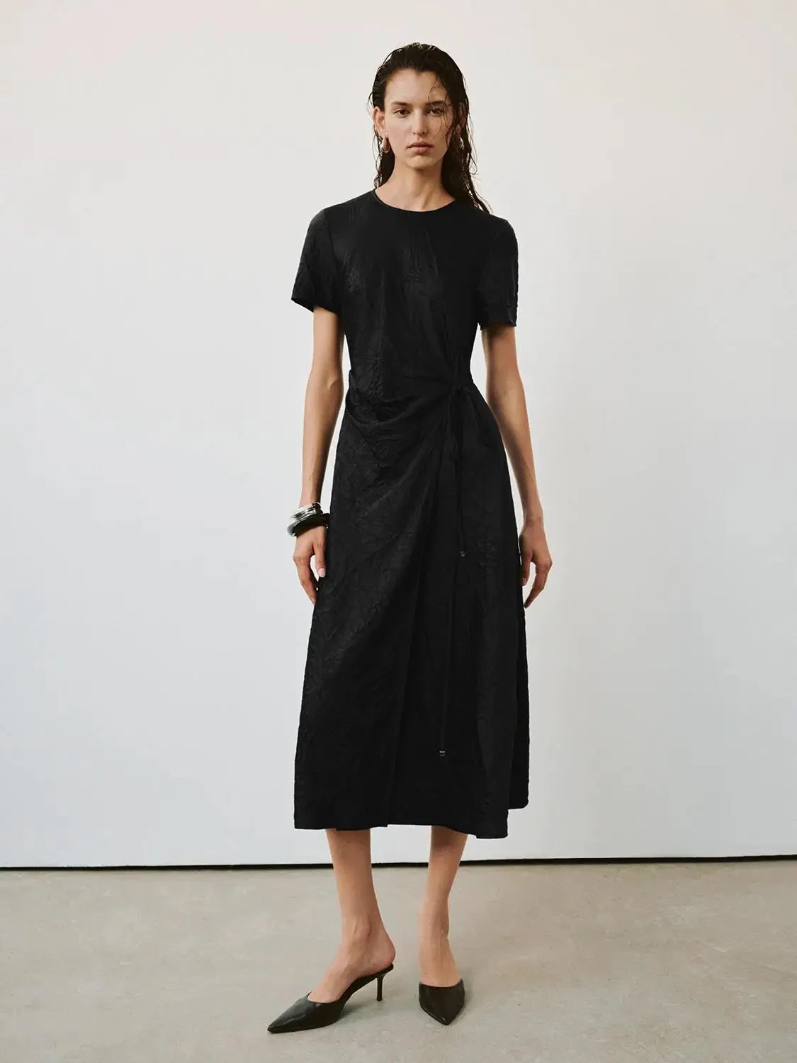 11473-lace-up-waist-tie-a-line-midi-dress-crinkle-texture-dress-1.webp Lace Up Waist Tie A Line Midi Dress Crinkle Texture Dress