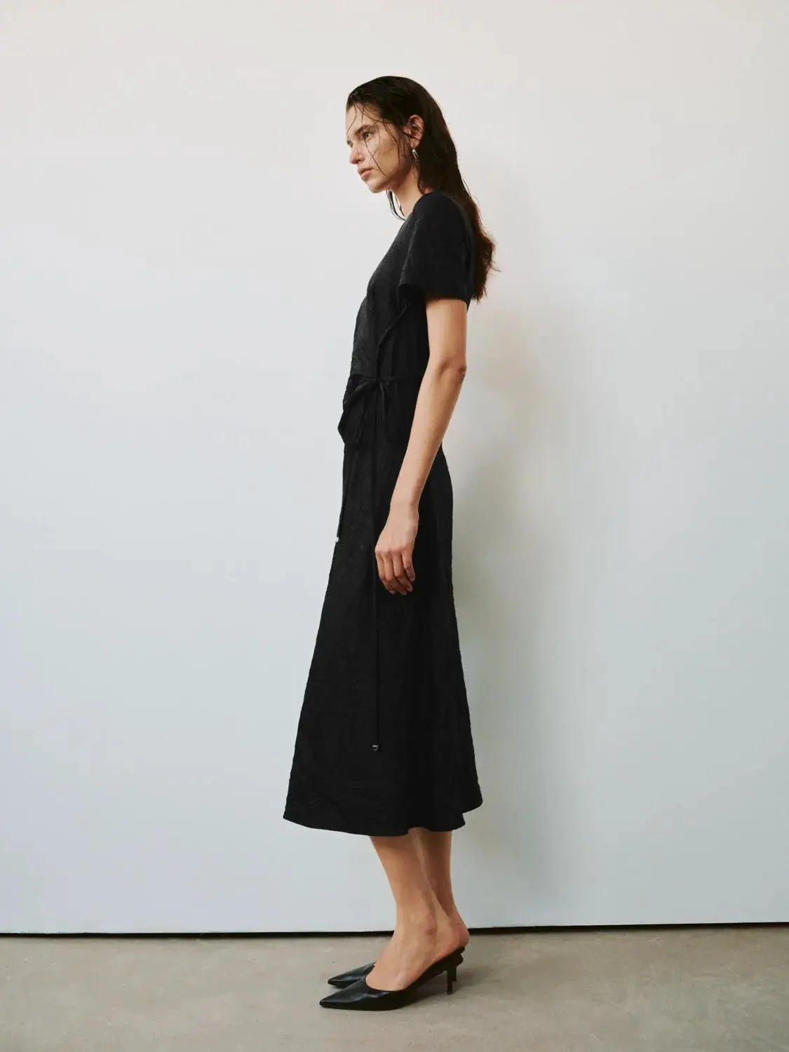 11473-lace-up-waist-tie-a-line-midi-dress-crinkle-texture-dress-4.webp Lace Up Waist Tie A Line Midi Dress Crinkle Texture Dress