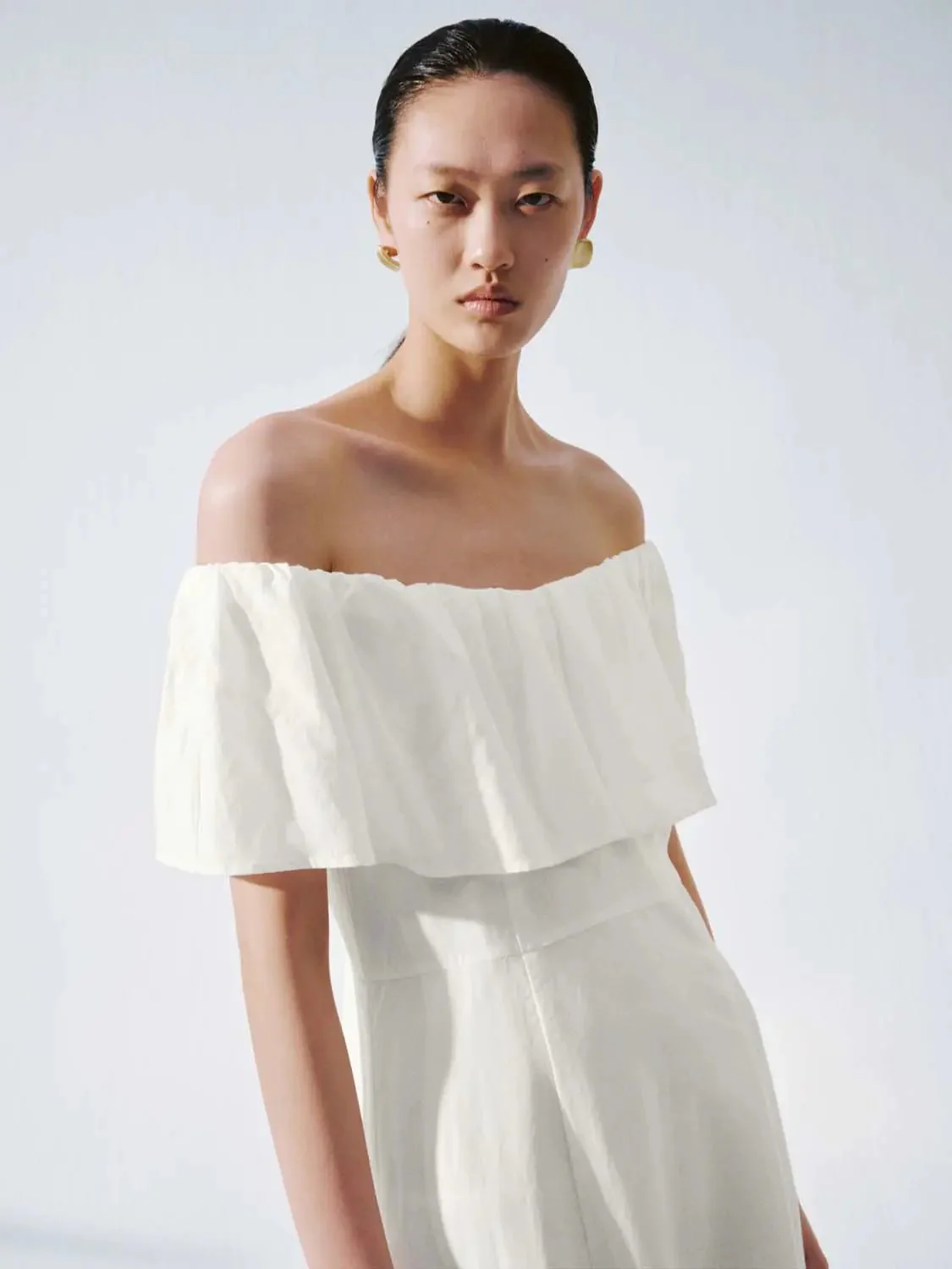 11497-lyocell-foldover-one-shoulder-ruffle-aline-midi-dress-3.webp Lyocell Foldover One Shoulder Ruffle Aline Midi Dress