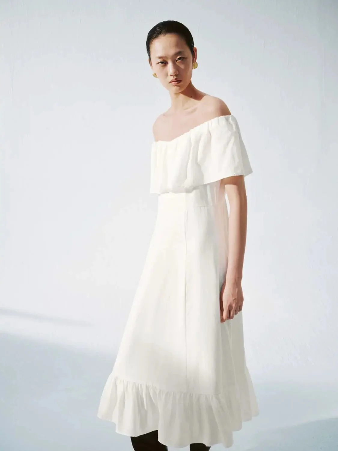 11497-lyocell-foldover-one-shoulder-ruffle-aline-midi-dress-5.webp Lyocell Foldover One Shoulder Ruffle Aline Midi Dress