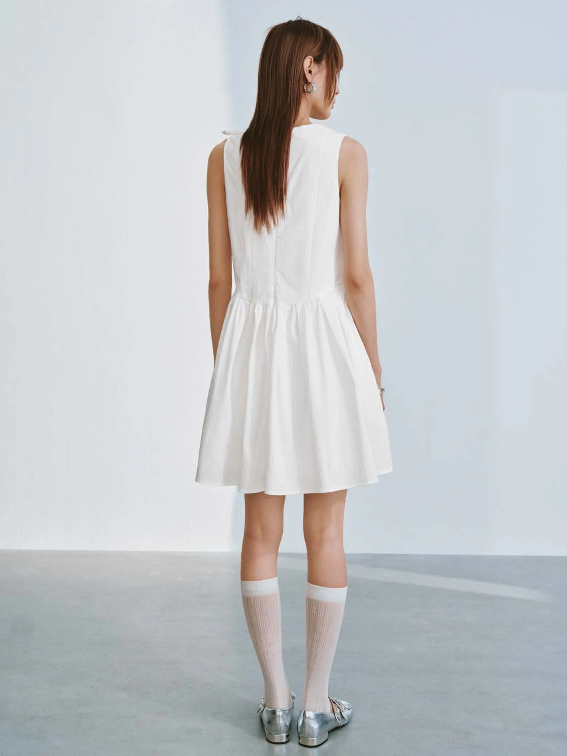 11576-shirring-detail-cotton-sleeveless-a-line-midi-dress-6.webp Shirring Detail Cotton Sleeveless A Line Midi Dress