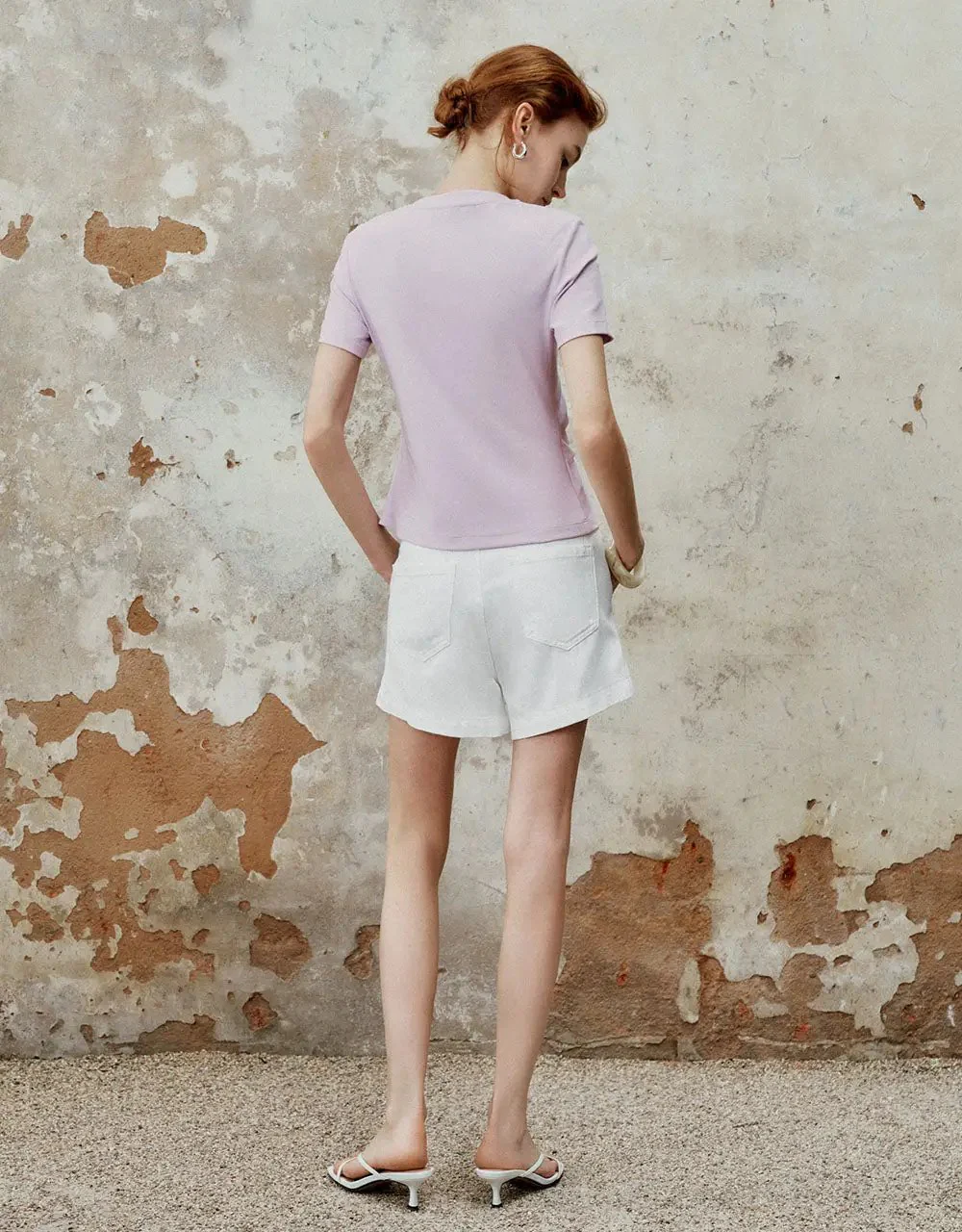 1160-white-natural-fiber-blend-with-subtle-ruched-detail-t-shirt-22.webp White Natural Fiber Blend With Subtle Ruched Detail T Shirt
