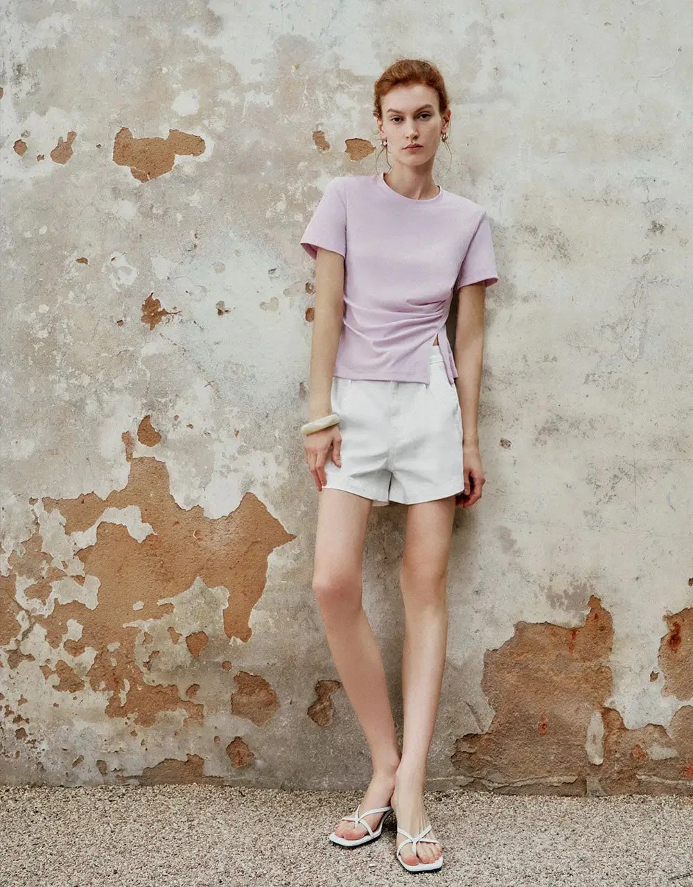 1160-white-natural-fiber-blend-with-subtle-ruched-detail-t-shirt-23.webp White Natural Fiber Blend With Subtle Ruched Detail T Shirt