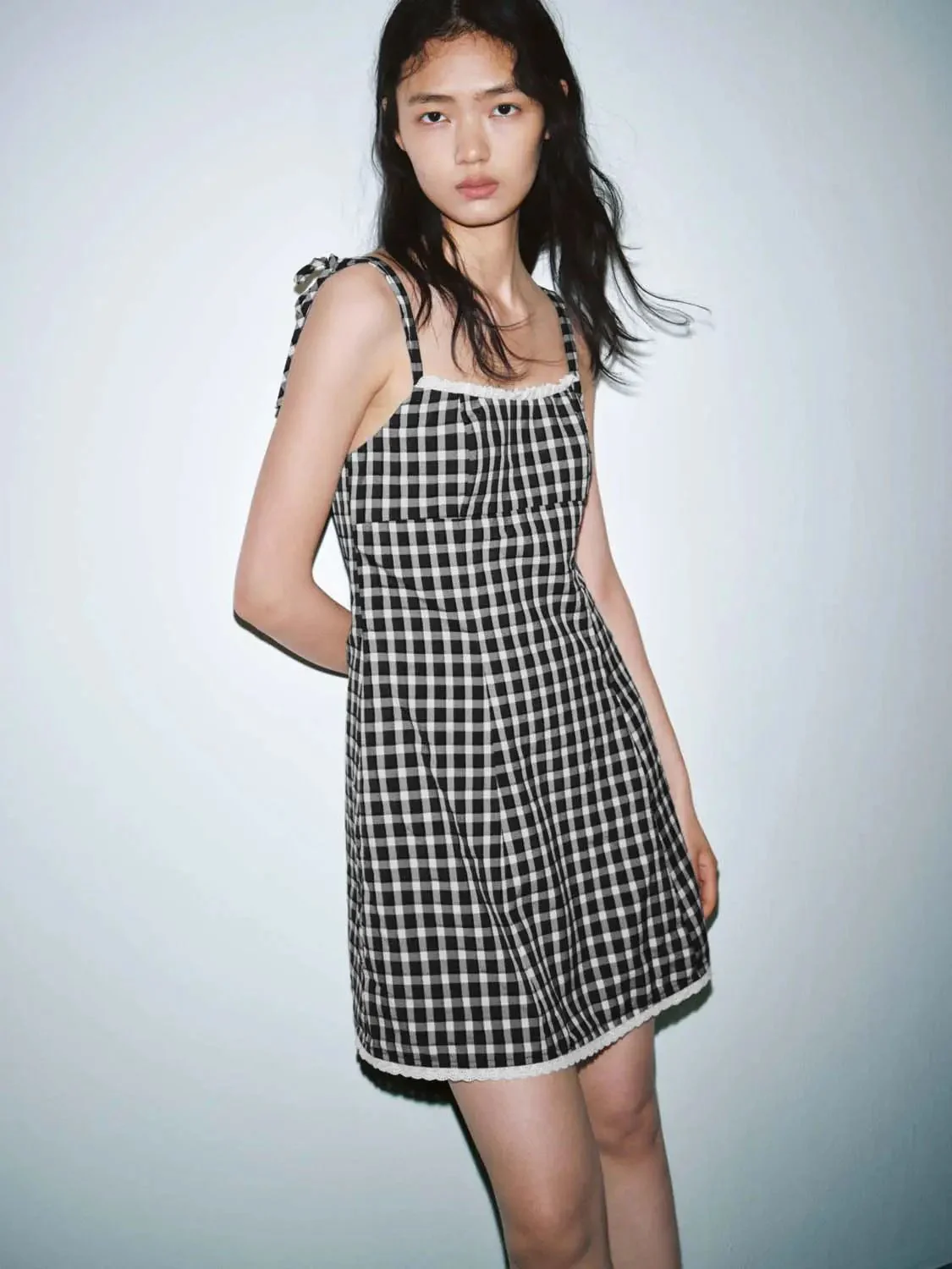 11689-gingham-strappy-contrast-check-a-line-midi-dresses-2.webp Gingham Strappy Contrast Check A Line Midi Dresses