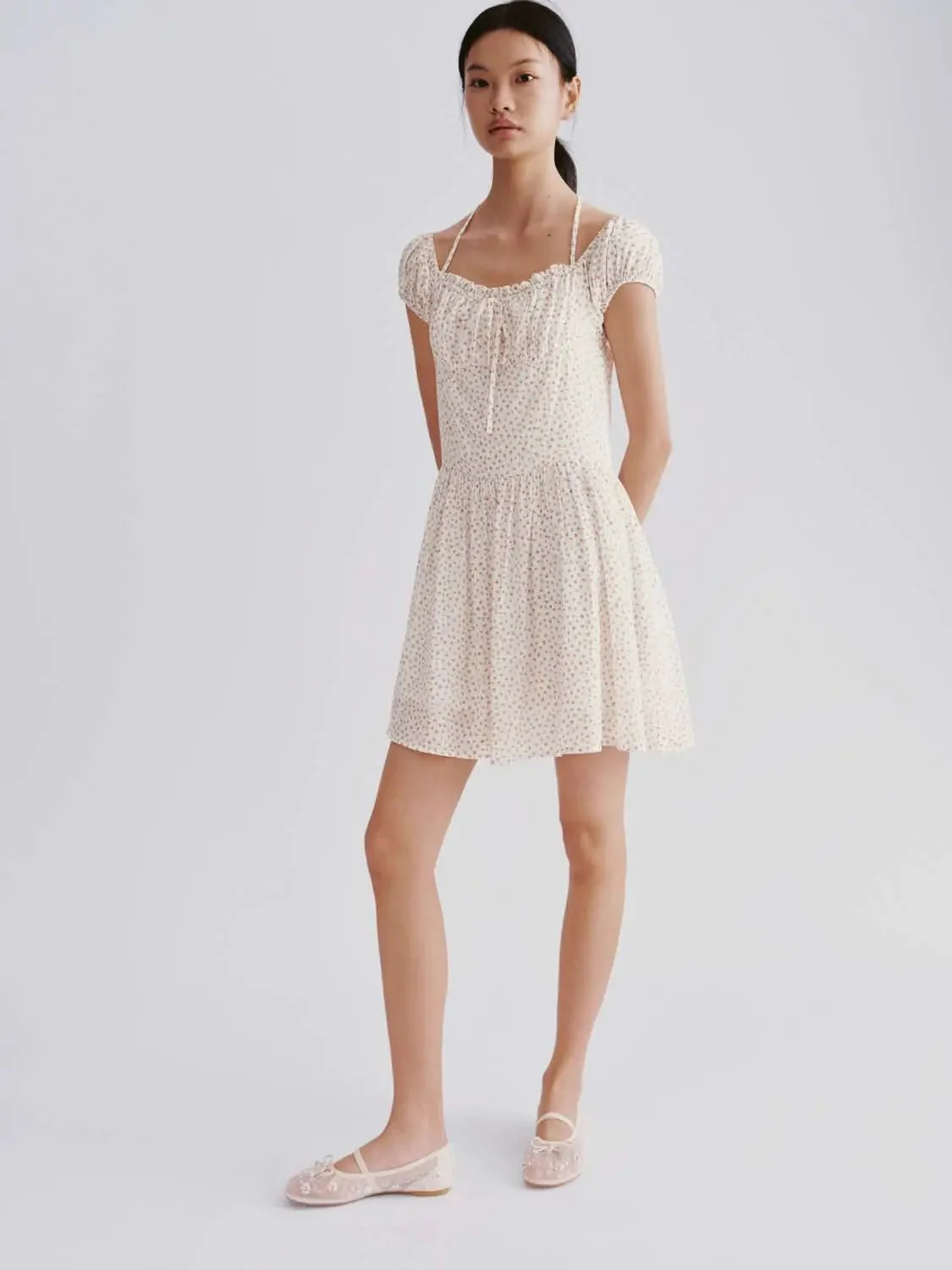 11712-floral-puff-sleeve-shirred-a-line-midi-dresses-12.webp Floral Puff Sleeve Shirred A Line Midi Dresses