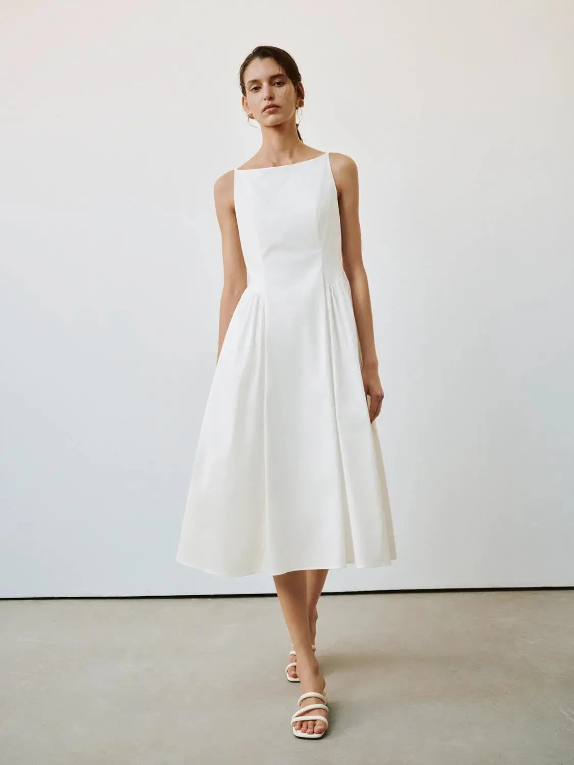11746-sleeveless-shirring-detail-a-line-midi-dresses-1.webp Sleeveless Shirring Detail A Line Midi Dresses