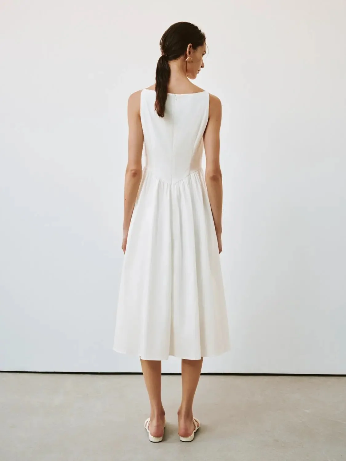 11746-sleeveless-shirring-detail-a-line-midi-dresses-6.webp Sleeveless Shirring Detail A Line Midi Dresses