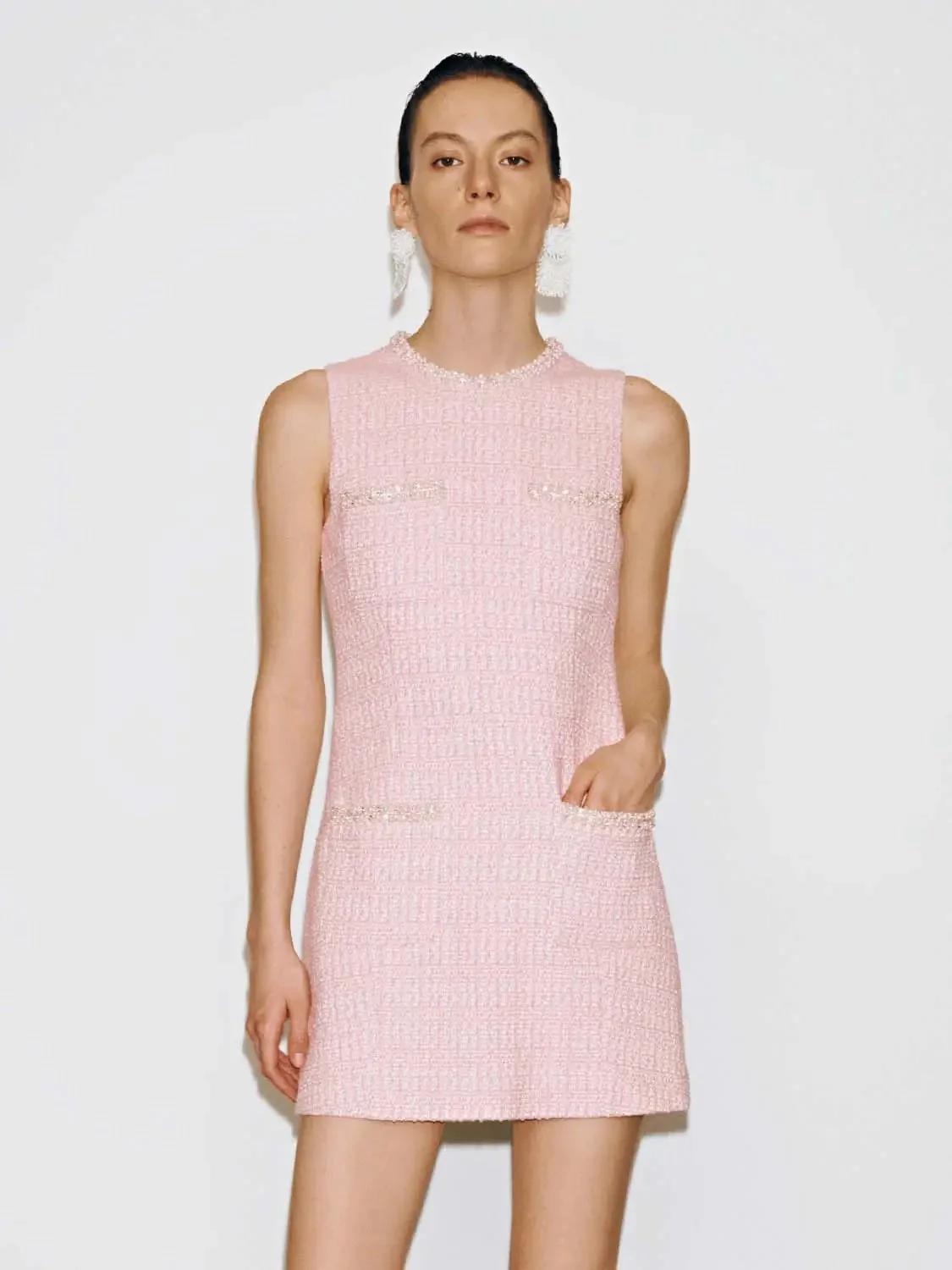 11757-boucle-tweed-patch-pocket-sleeveless-a-line-mini-dresses-9.webp Boucle Tweed Patch Pocket Sleeveless A Line Mini Dresses
